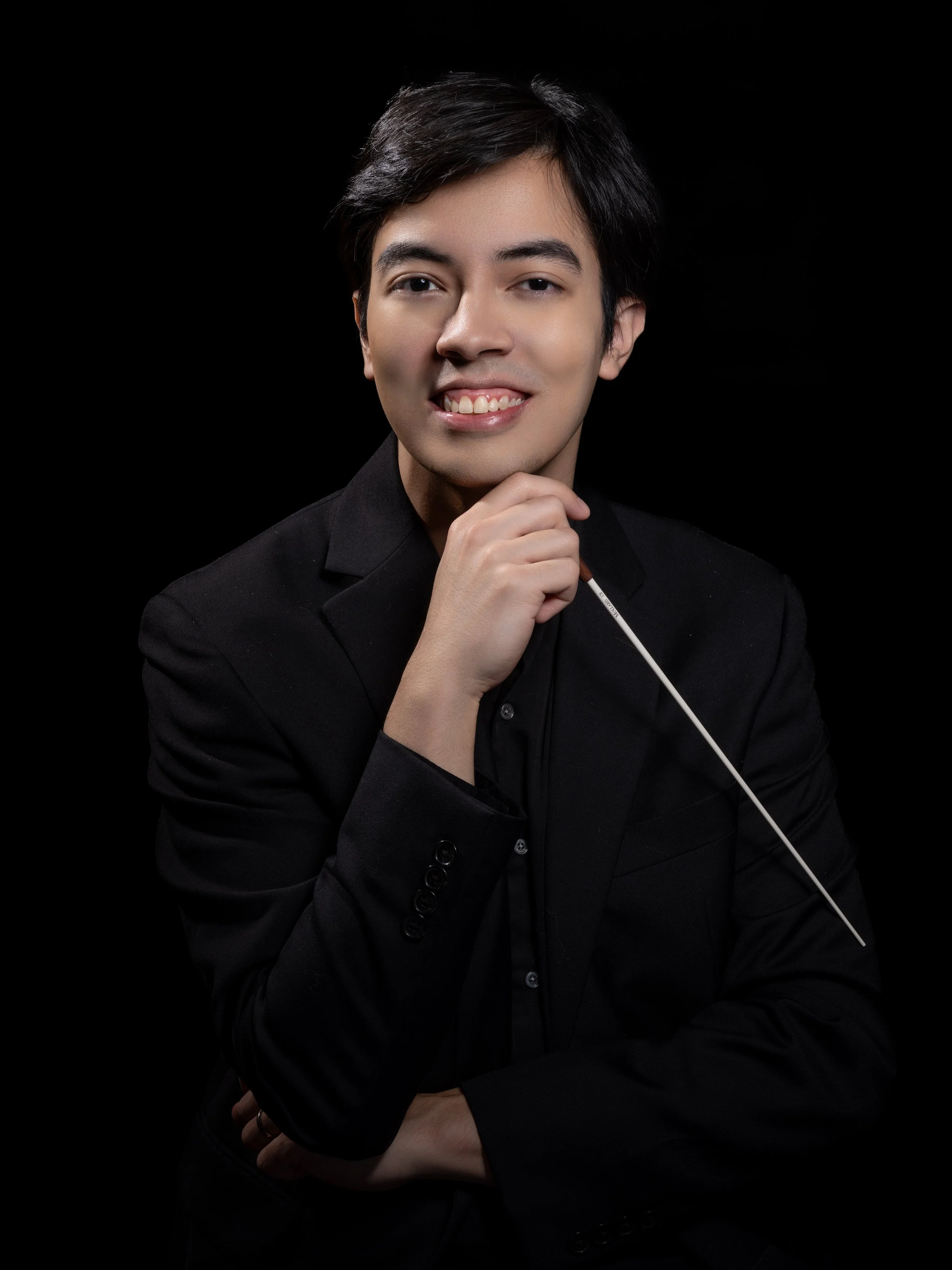 Tengku Irfan Conducting Photo 2026.jpg