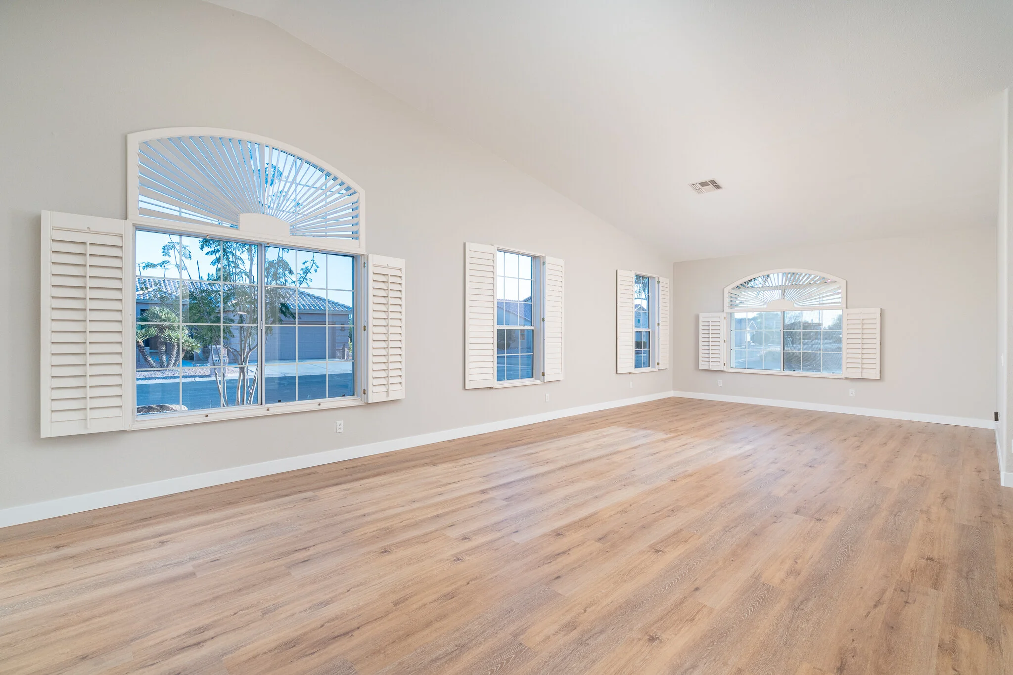 03_Living Room 1.jpg