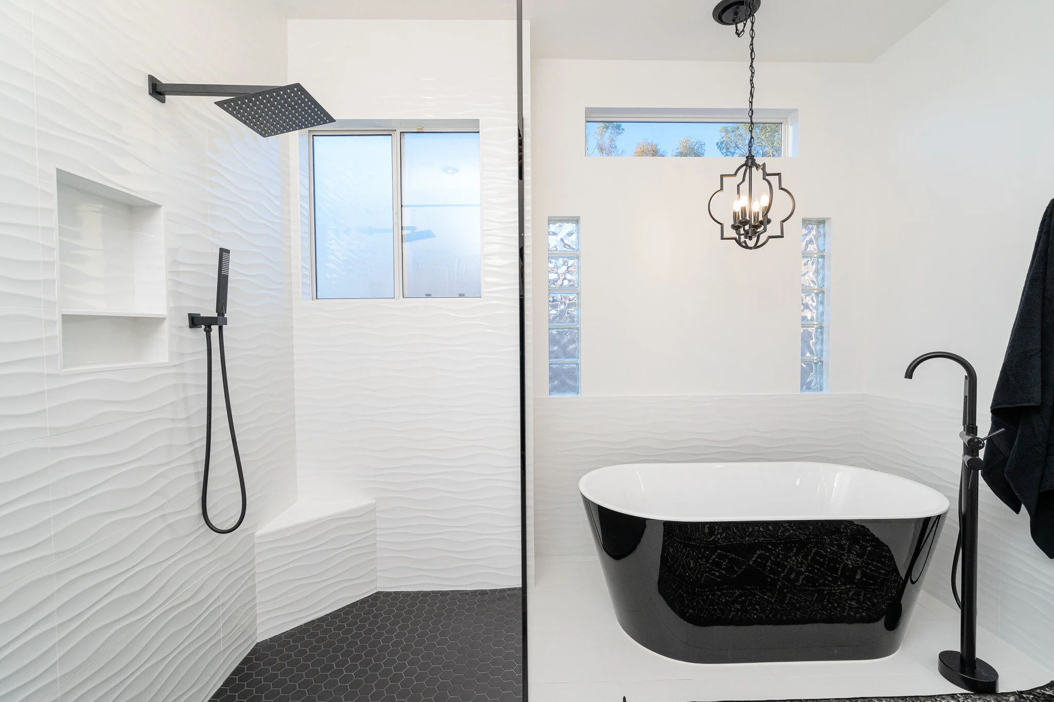 22_Master Bath 3.jpg