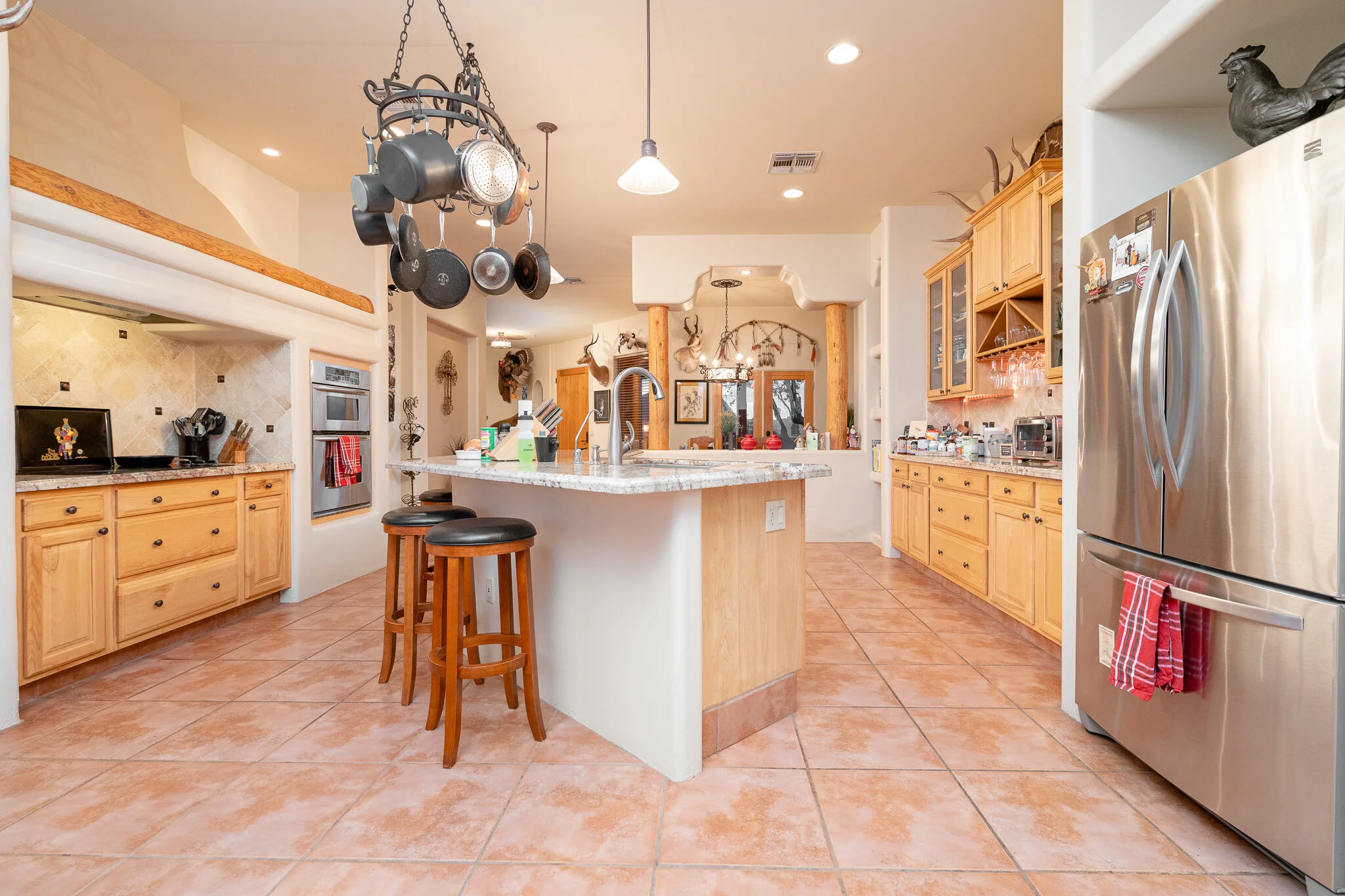 12_Kitchen_04.jpg