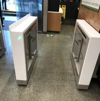 Gate2