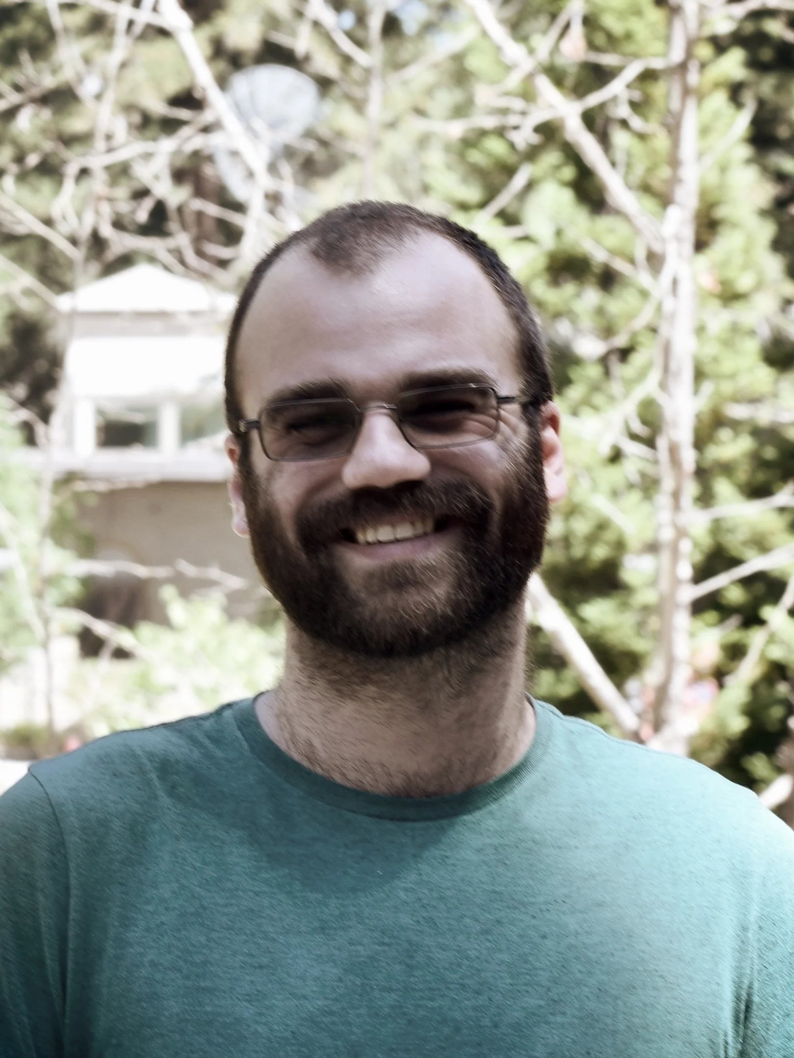 Joseph Adamson (Elect. & Comp. Eng.) Joe received a BS in Robotics Engineering (2018 ) at UCSC , and is continuing on to pursue an MS in Computer Engineering with an emphasis in robotics and control in UCSC . He is currently developing a software suite to automatize and wirelessly control a nanofluidic sensing platform. Utilizing both embedded and mobile programming, he is applying his robotics experience to the project in order to facilitate simple and automatic operation.