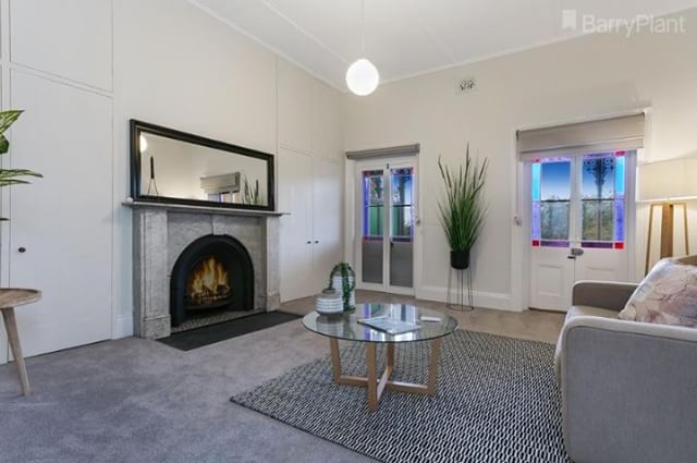 A recent divine property staging of ours in the Bendigo CBD. So according to @domain.com.au , a survey of people that either visited or looked at images of a vacant home, only 10 per cent of people could actually visualise their life in that home. An
