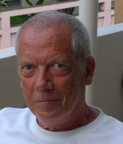 John Block, forfatteren av den kombinerte reiseskildringen og krimboken "Birøkterens makabre hemmelighet" har tidligere utgitt to fagbøker om nettverk på Yrkesforlaget og er medlem i NFFO. Block er født i Borgund kommune, men bor nå i Froland om sommeren og i Thailand om vinteren. Forfatteren er tidligere elektriker og datatekniker med utdanning i Informatikk ved UIO. Han drev sitt eget datafirma fra 1991 - 2011 og avsluttet karrieren som prosjektleder i oljerelatert virksomhet. Nå nyter han livet som pensjonist. “Birøkterens makabre hemmelighet” er hans debut som skjønnlitterær forfatter. Les mer om boken.