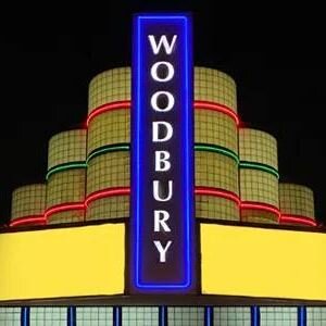 Thanks for supporting our #koins4k9s partners! We are recognizing our amazing community box hosts during KOINS 4 K9s MONTH. Today, we are celebrate the ongoing support of @woodbury10theatre. What a great place to catch a movie and eat some popcorn! W