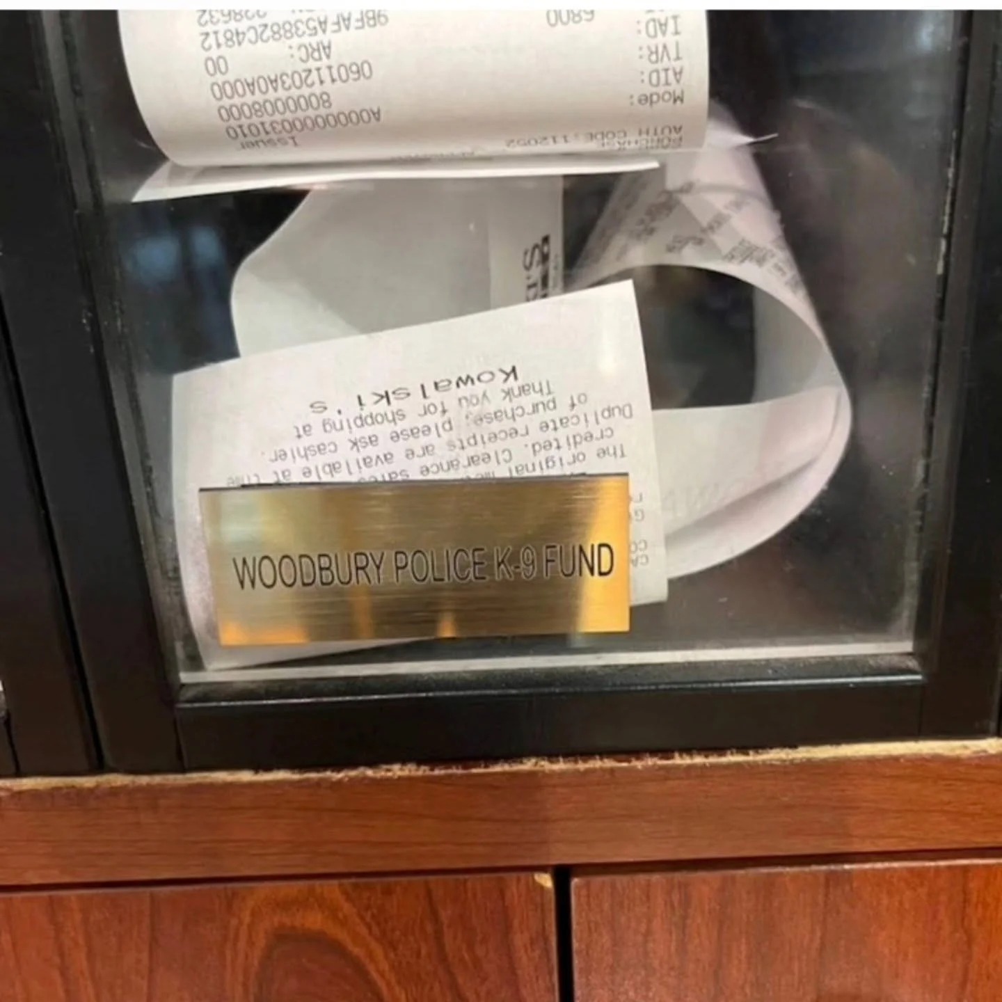 Hey Friends! Are you visiting @kowalskis_markets in Woodbury during the holidays? Please drop your receipts into the box marked "Woodbury Police K9 Fund!" We'd love your support. 

#koins4k9smonth #k4k9smonth #KowalskisMarket #k9fund