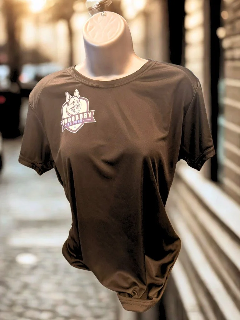 Tshirt Black.jpg