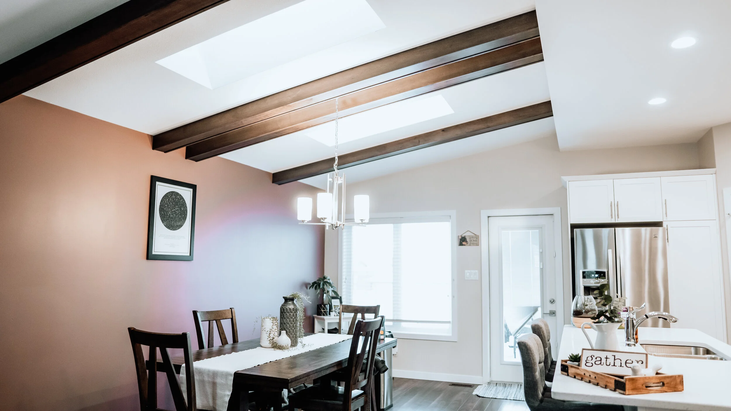 dinningroom1.jpg