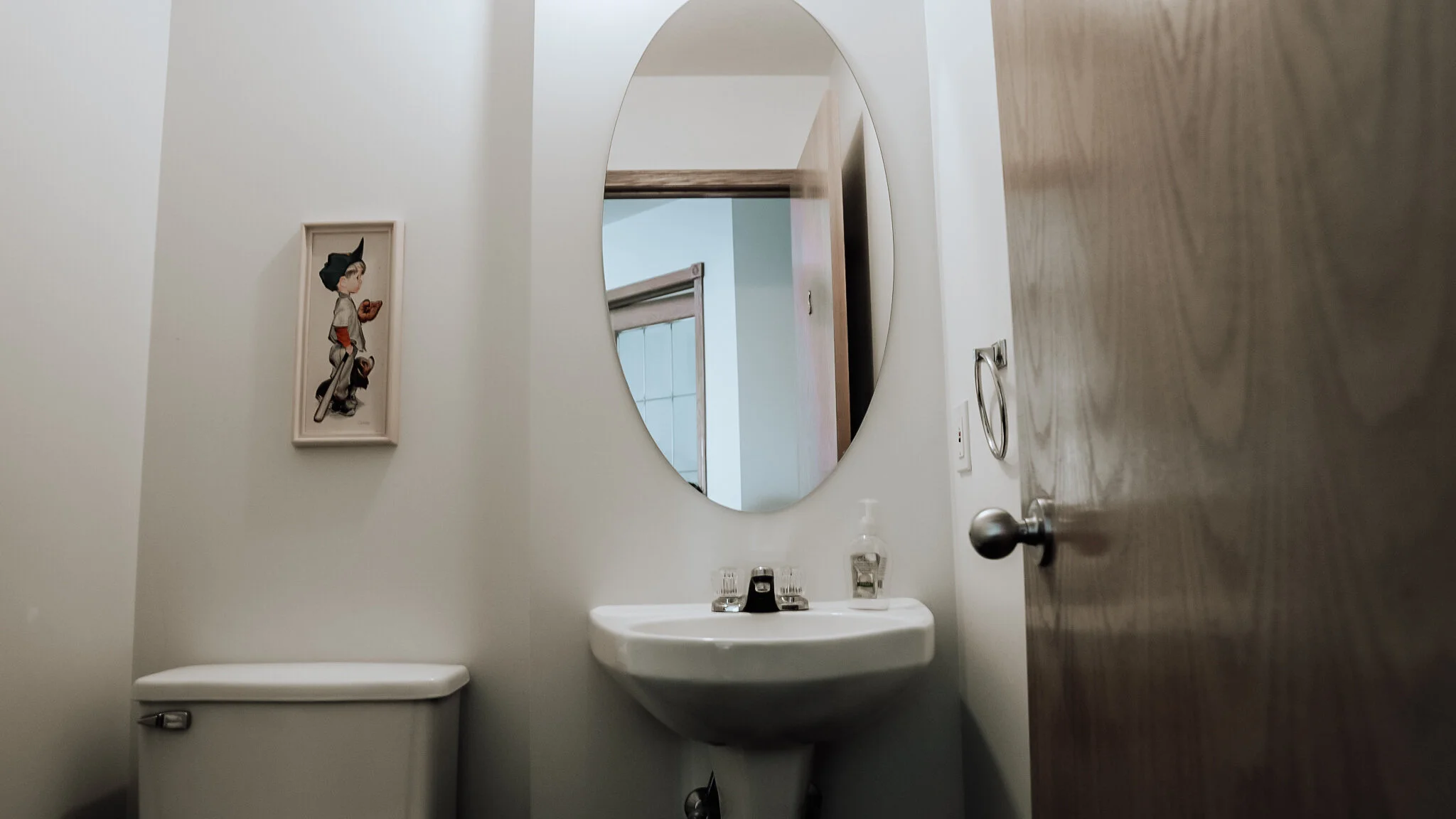 mainfloor bathroom.jpg