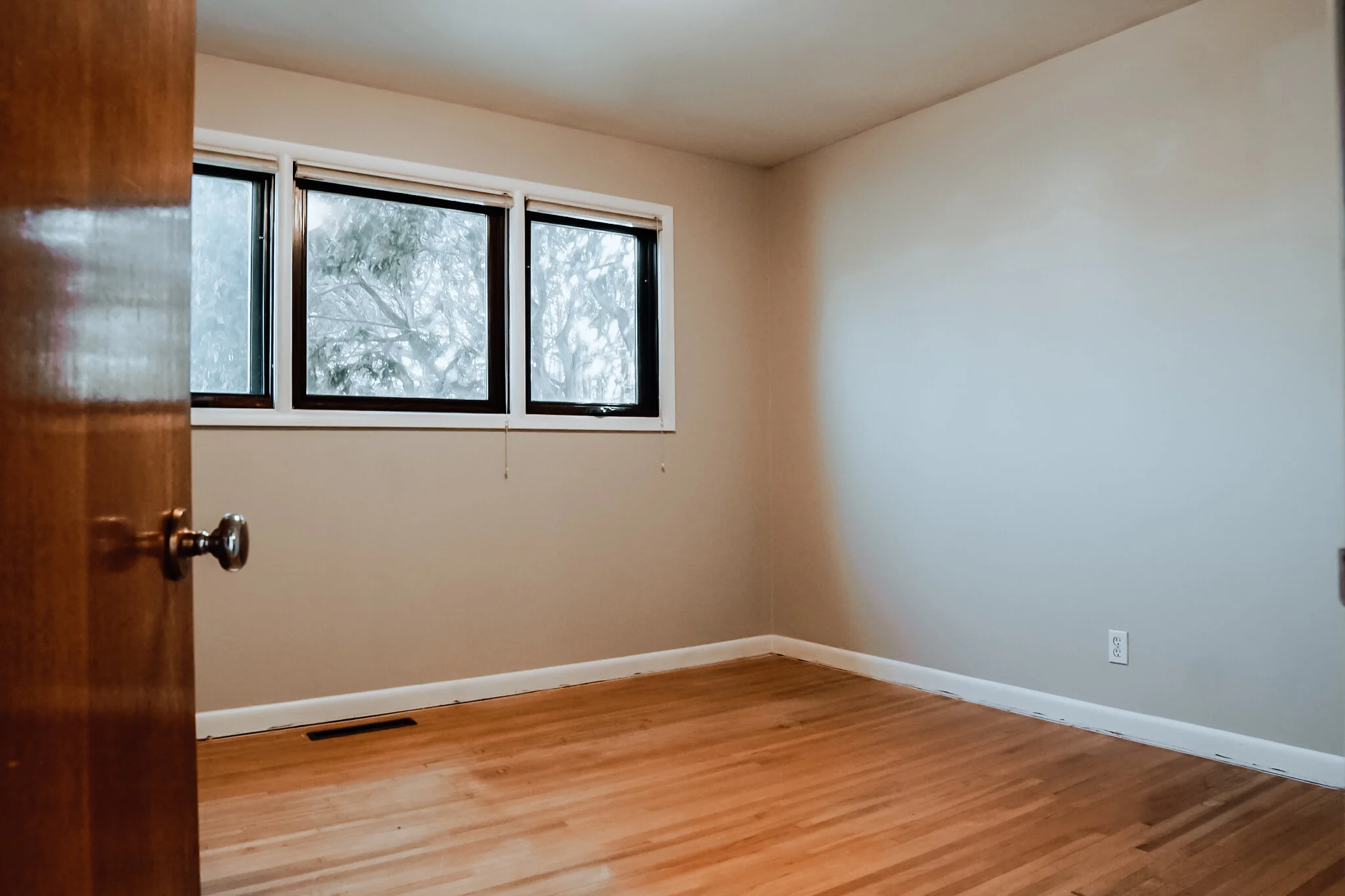 bedroom1.jpg