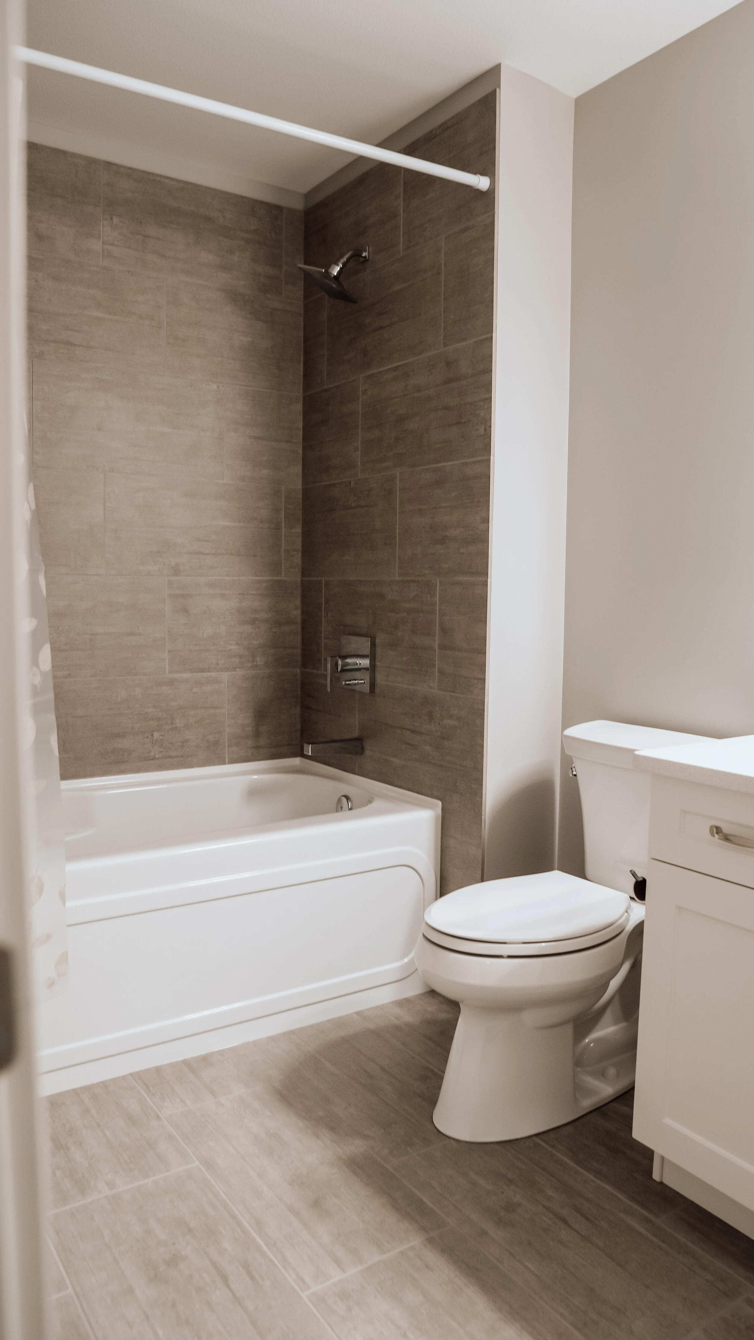 BASEMENT SHOWER.jpg