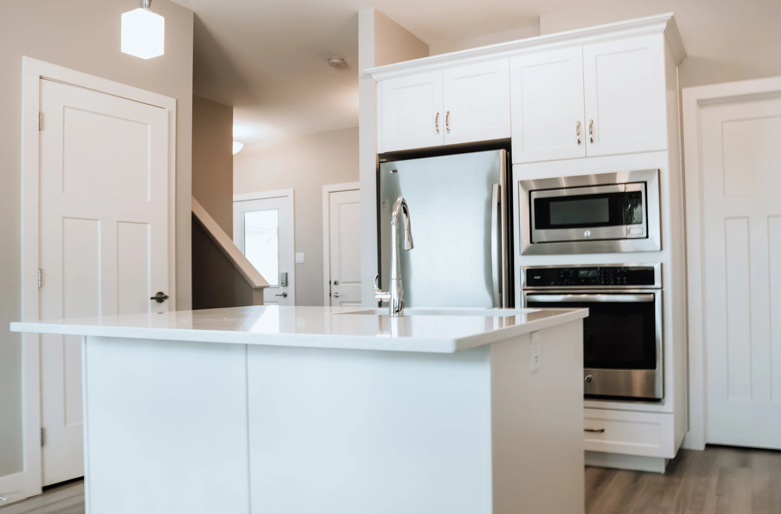KITCHENISLAND REVERSE.jpg