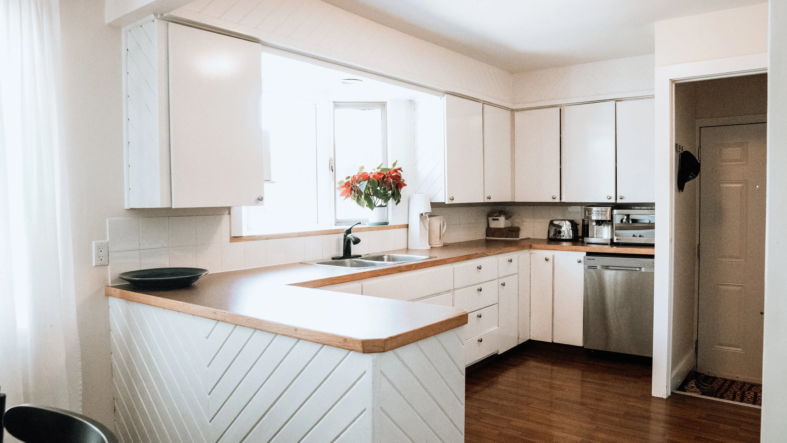 kitchenisland.jpg