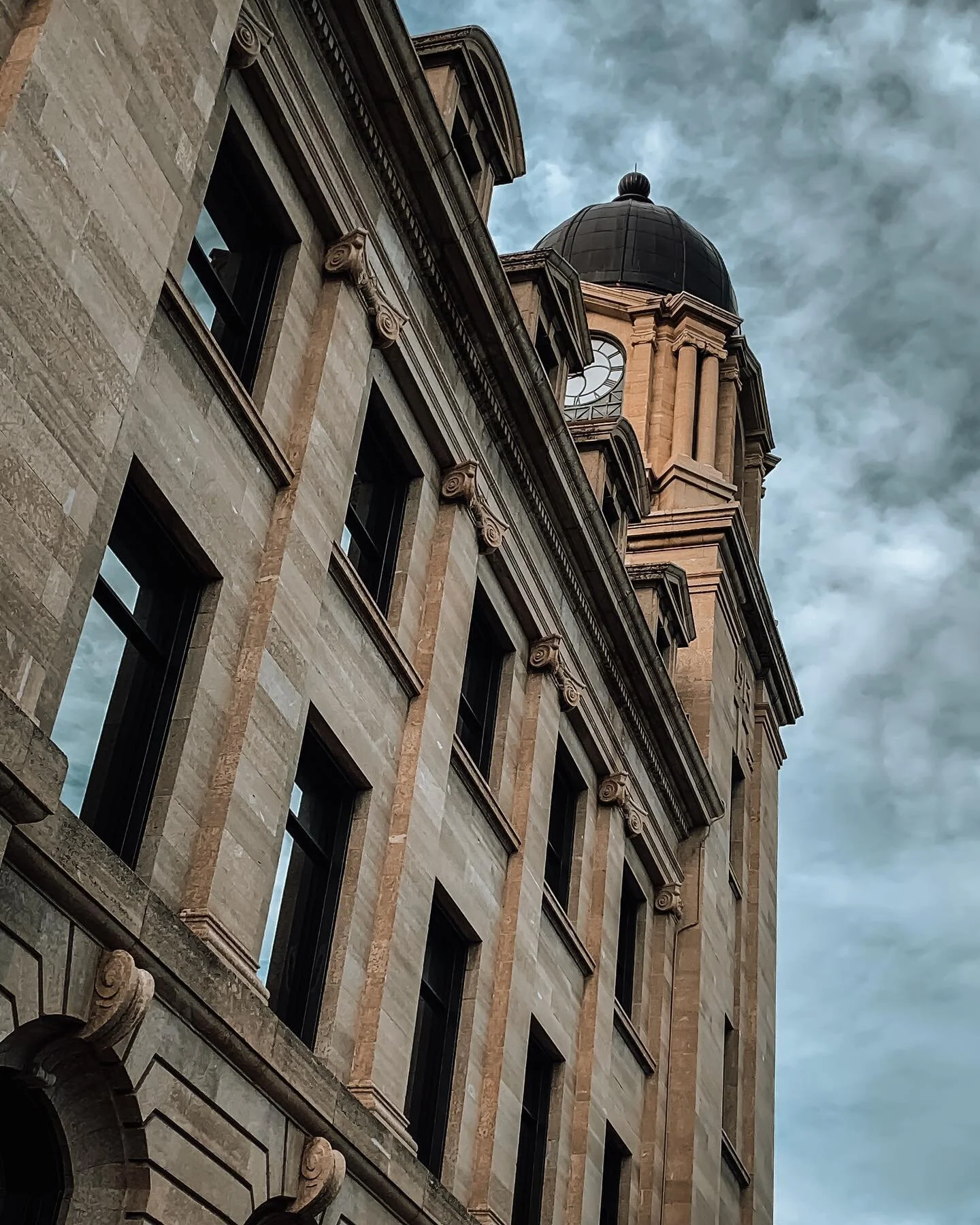 post.
.
.
.
.
.
#architecturephotography #lookup #art #photooftheday #picoftheday #city #love #summer #instagood #innercity #streetphotography #archilovers #beautiful #nature #instagram  #urban #commercial #condo #yqldowntown #bnw #landscapep