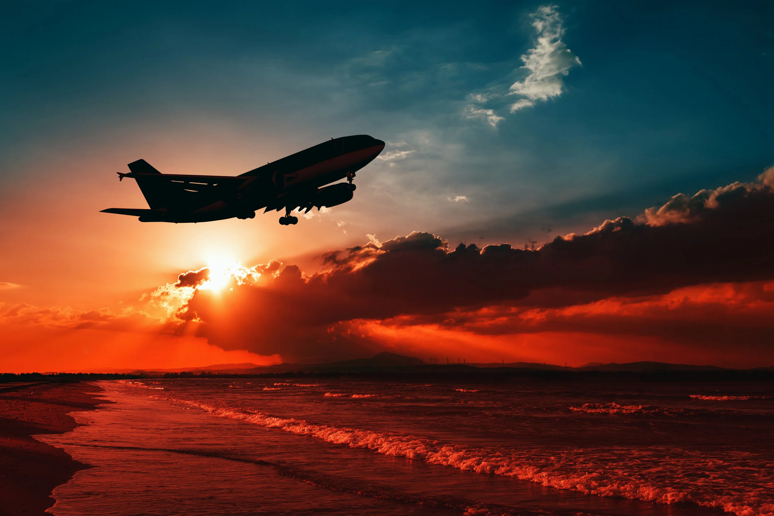 Airplane-at-sunset.jpg