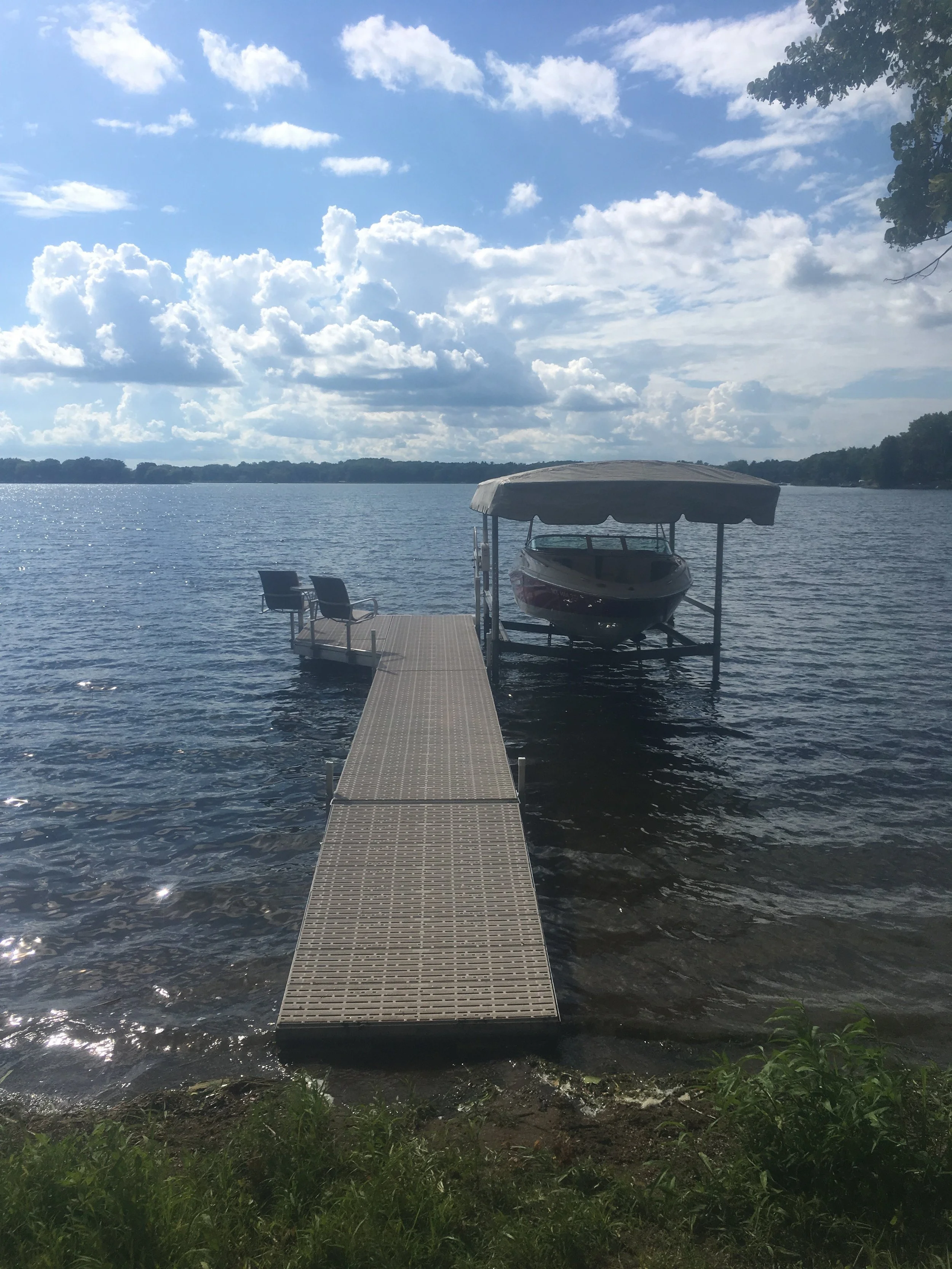 MN Docks & Boat Lifts 10,000 DOCKS