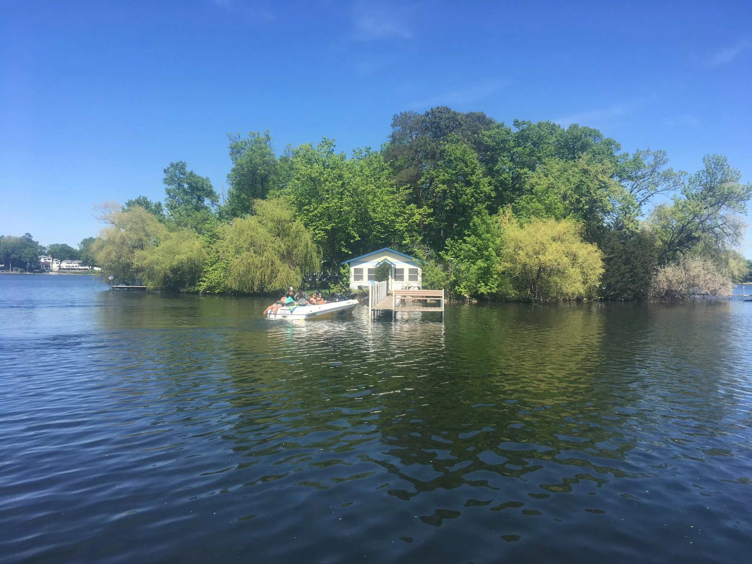 MN Docks & Boat Lifts 10,000 DOCKS