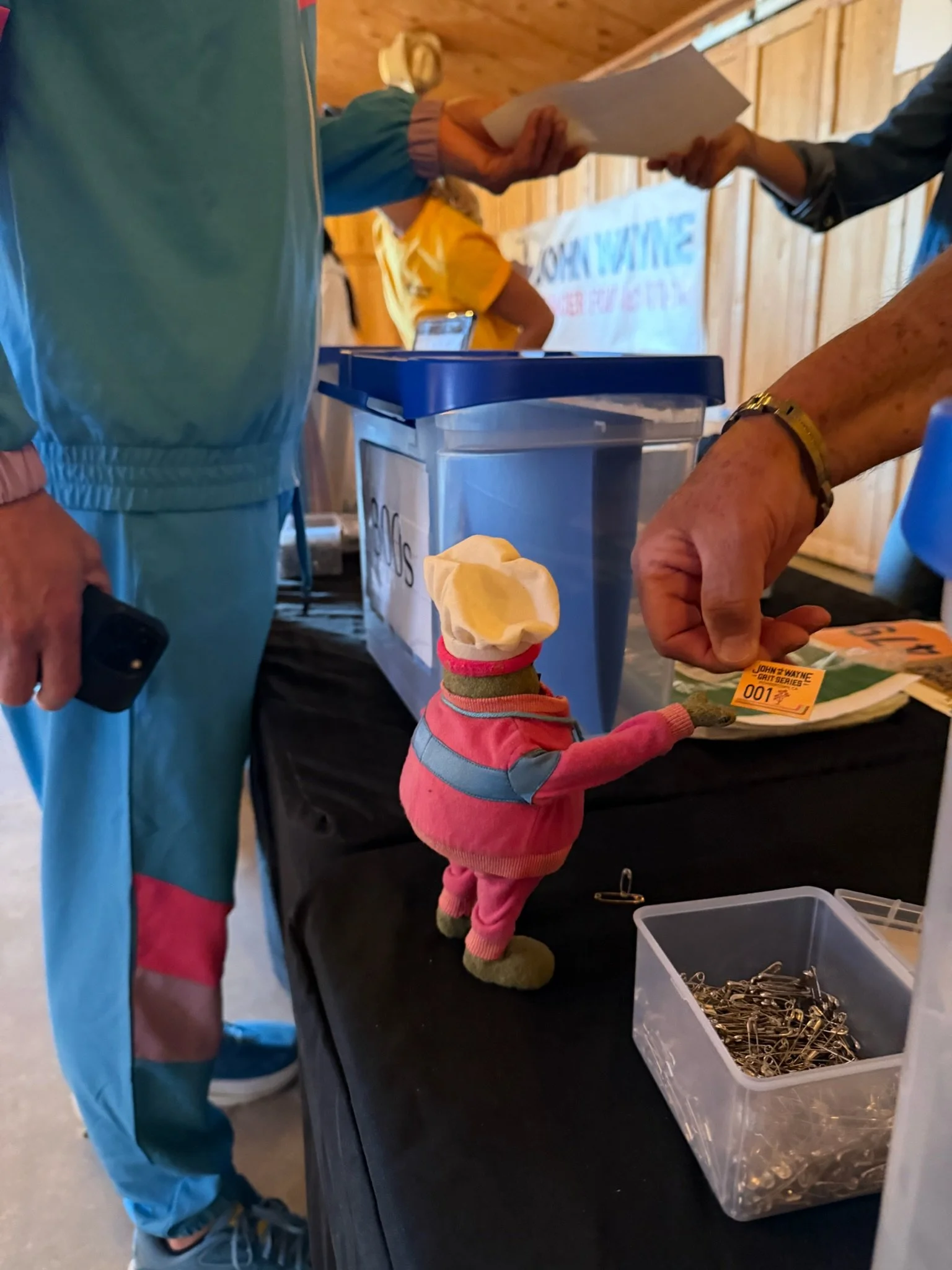 One ticket for da wace, pwease! 