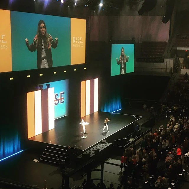 Thank you @msrachelhollis for pouring straight fire 🔥 for 3 hours this evening. Thank you for staying on stage and give us allll that gold information even though it caused us to be there 2+ hours then the schedule stated it would.
◾️
Ya&rsquo;ll...