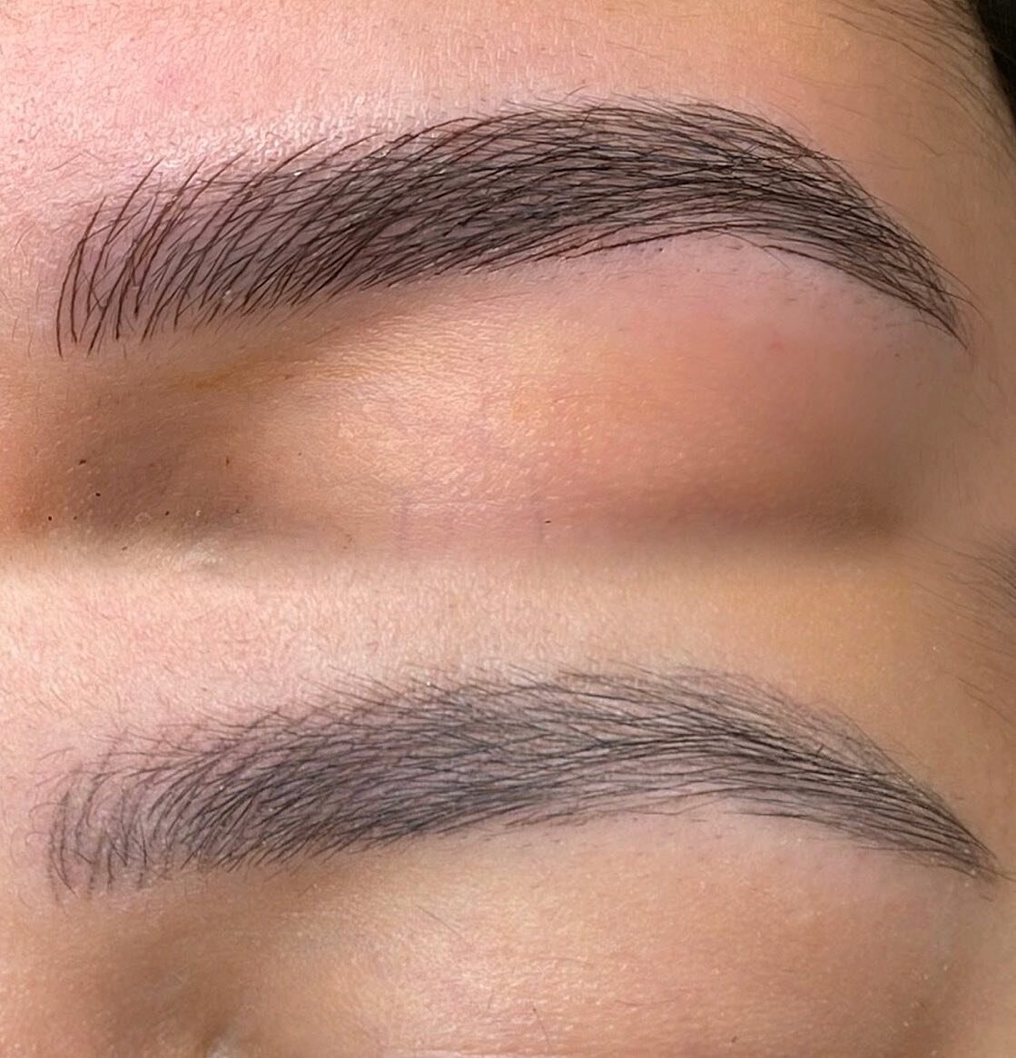 𝔉𝔯𝔢𝔰𝔥 ᵛᵉʳˢᵘˢ 𝔥𝔢𝔞𝔩𝔢𝔡 

What are the top components to get you healed #microblading results like this?

🅒🅞🅝🅣🅡🅐🅘🅝🅓🅘🅒🅐🅣🅘🅞🅝🅢
Read through the contraindications for this procedure thoroughly and reach out to your artist if any a
