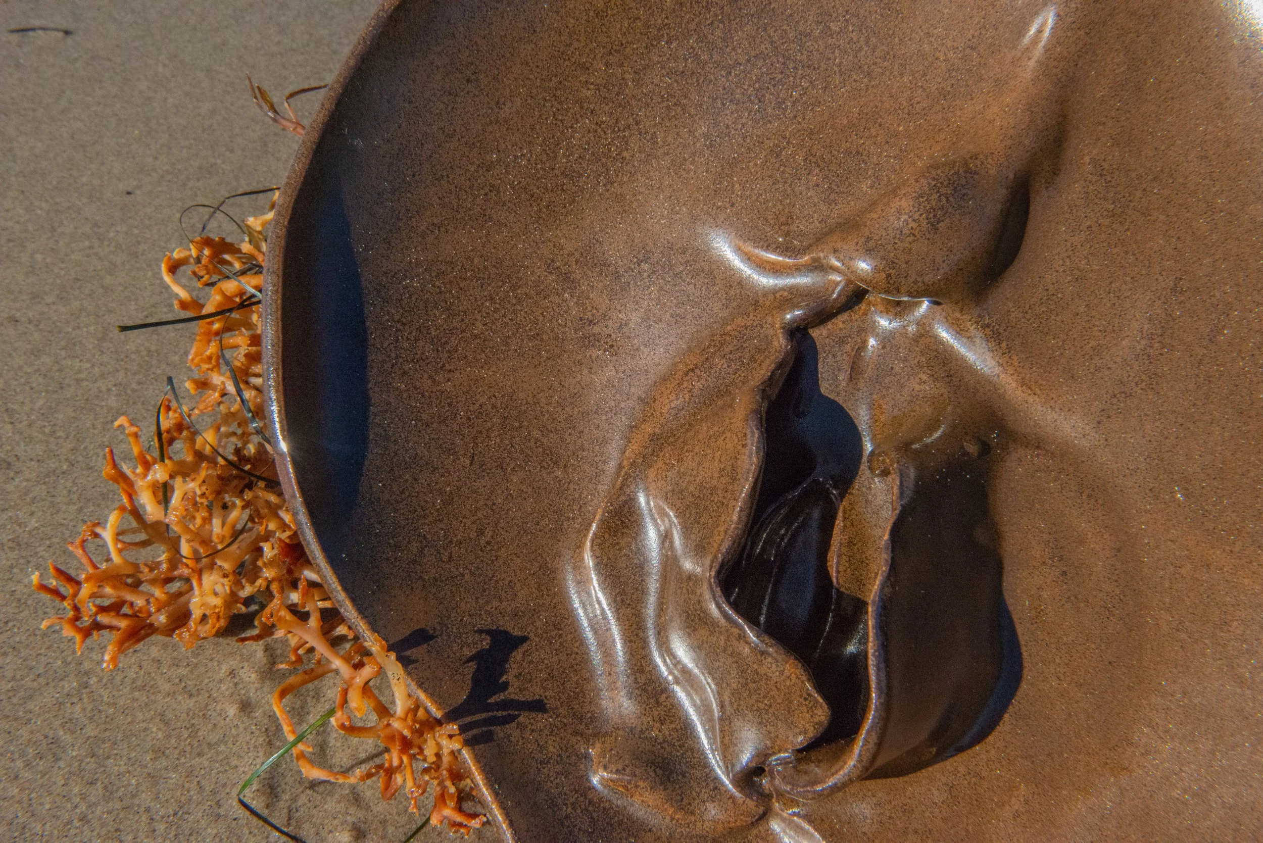 Brown Round Ceramic Vulva 2.jpg