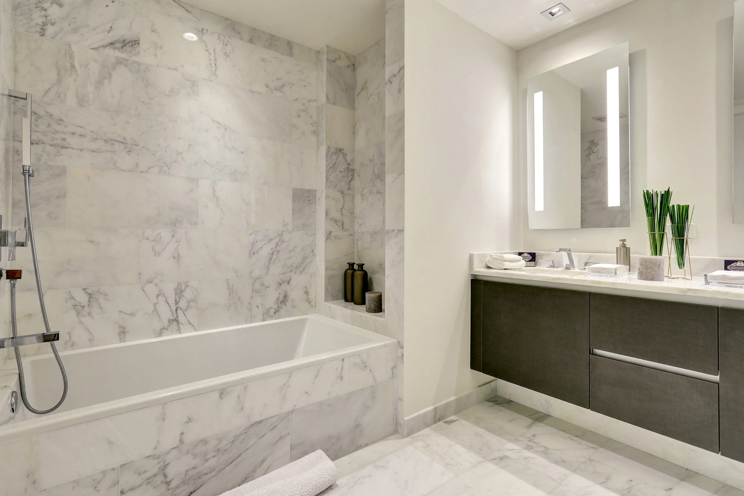 echo brickell model unit #2901 - 09.jpg