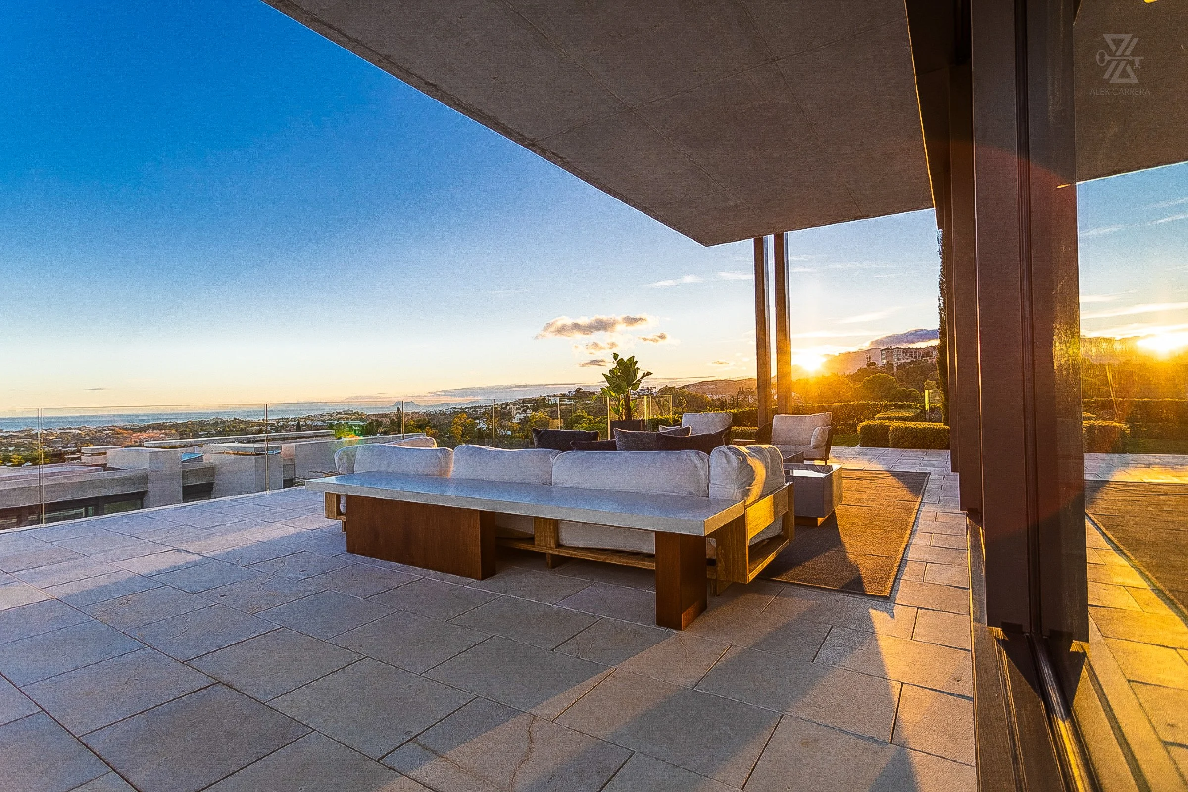 MARBELLA HILLS-089-2.jpg