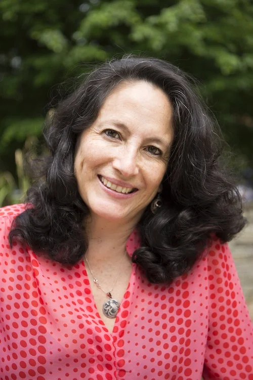 Ana Lucia Cuevas_5h.jpg