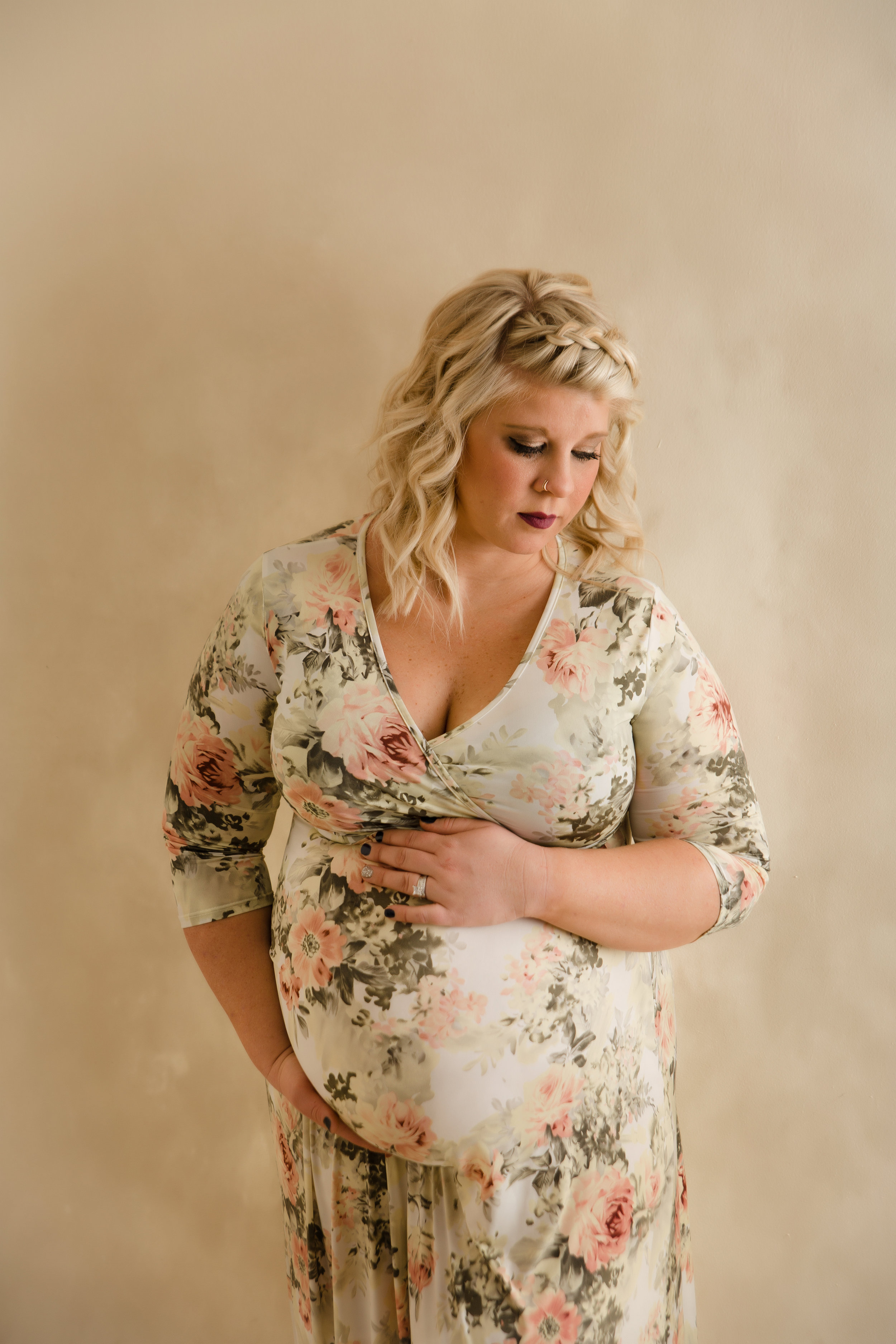 BEst maternity photographer in columbus ohio