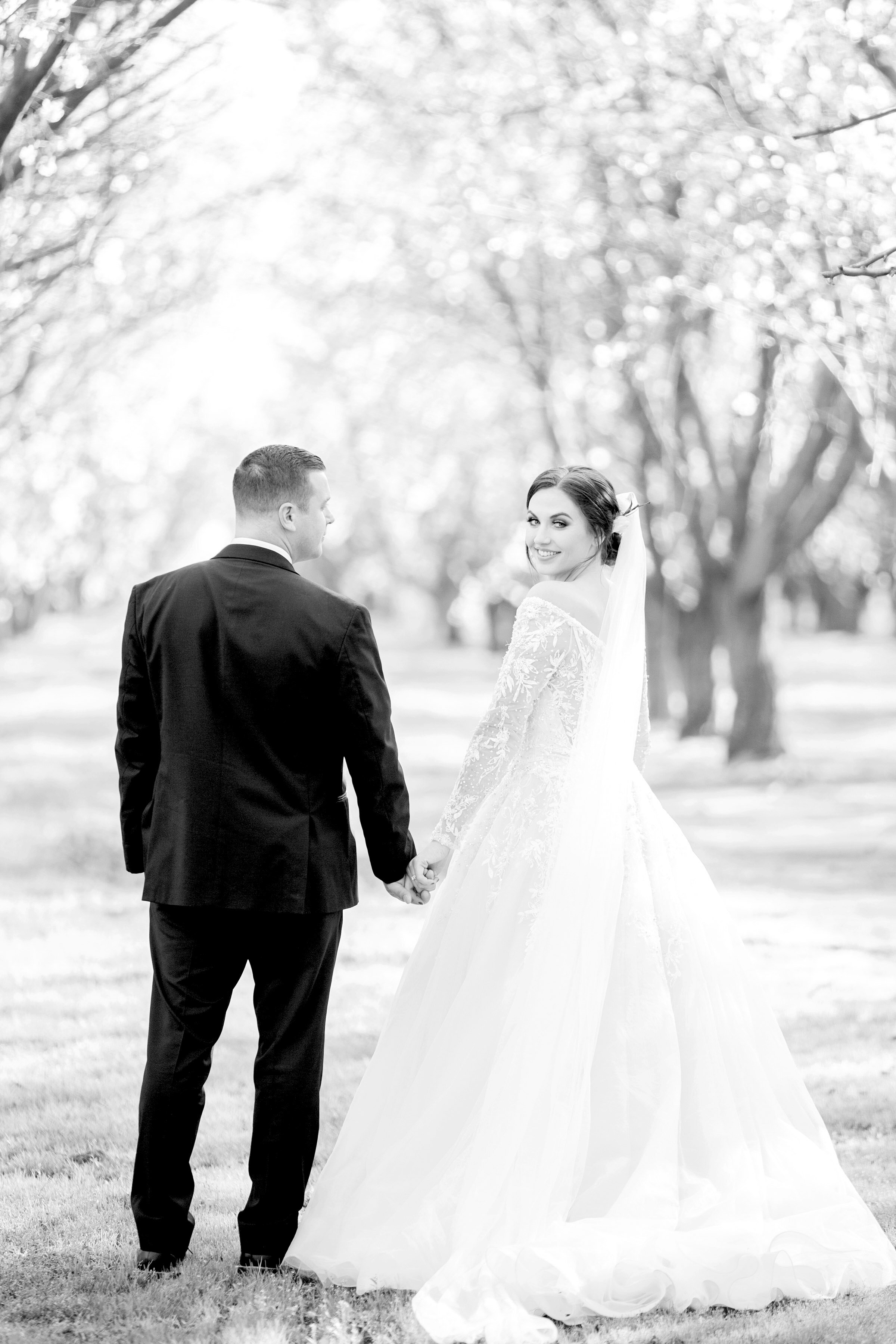 ALMOND-ORCHARD-WEDDING-PHOTOS-BROOKE-TOBIN-PHOTOGRAPHY_040.jpg