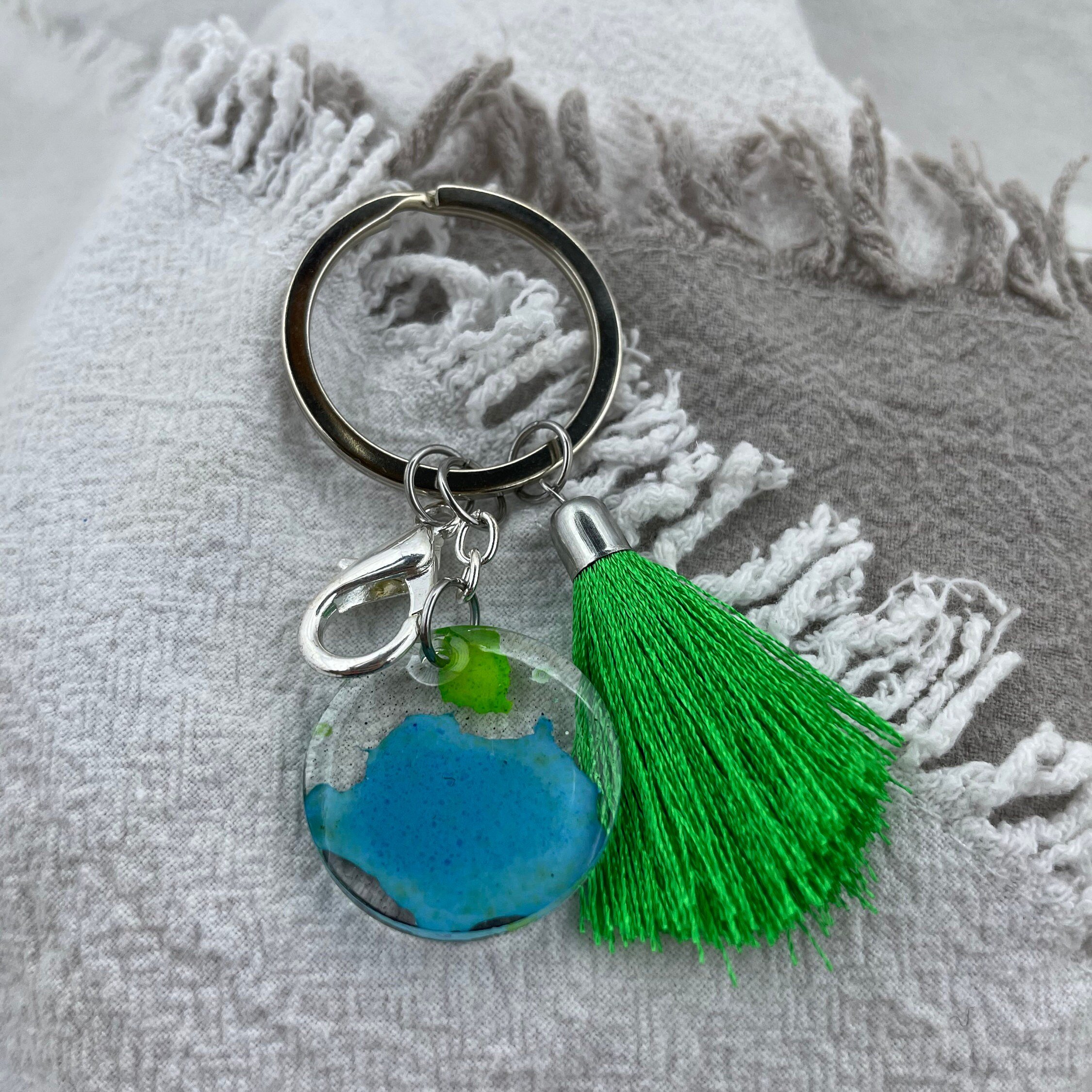 https://i.etsystatic.com/25935268/r/il/76a0c3/2844983157/il_fullxfull.2844983157_9p6i.jpg