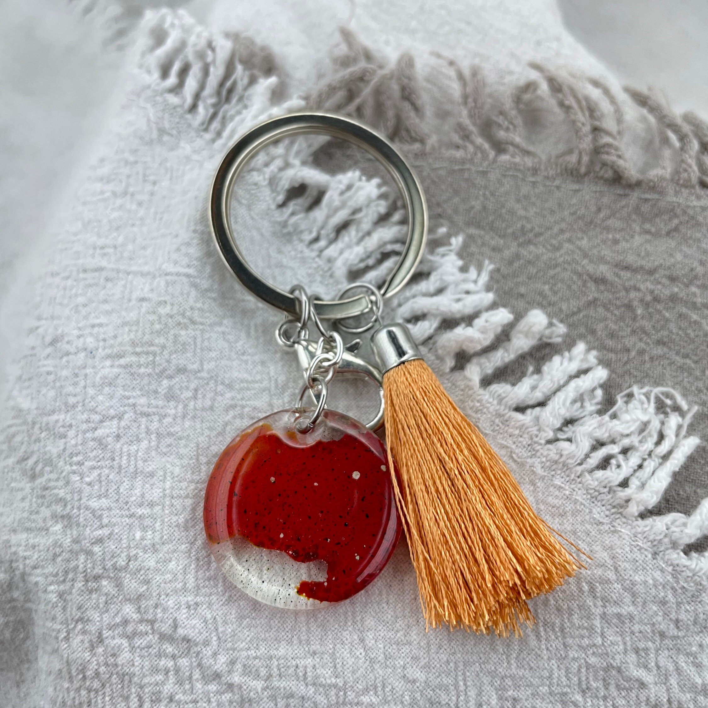 https://i.etsystatic.com/25935268/r/il/6bd580/2843629813/il_fullxfull.2843629813_fdoj.jpg