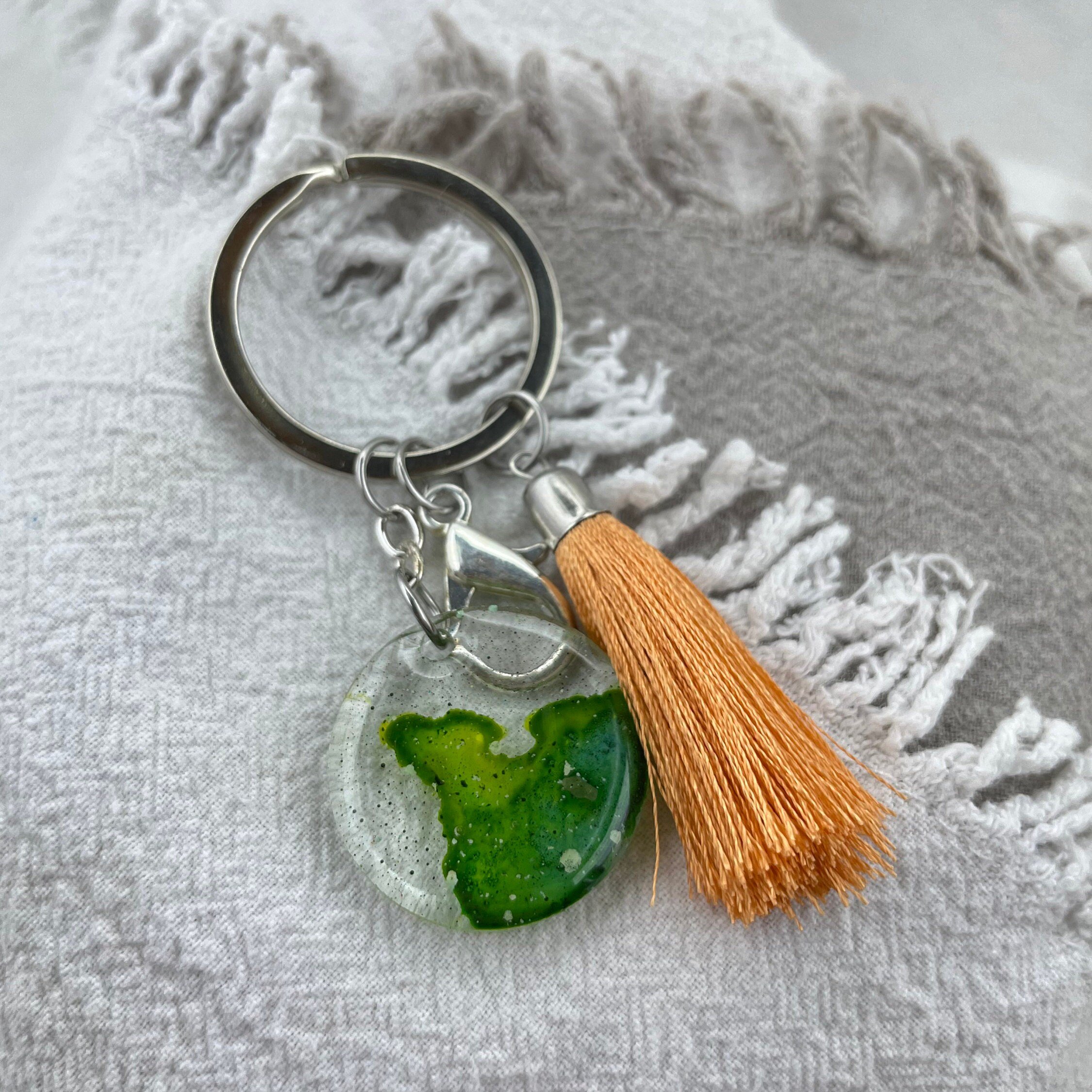 https://i.etsystatic.com/25935268/r/il/302189/2795954652/il_fullxfull.2795954652_3uso.jpg