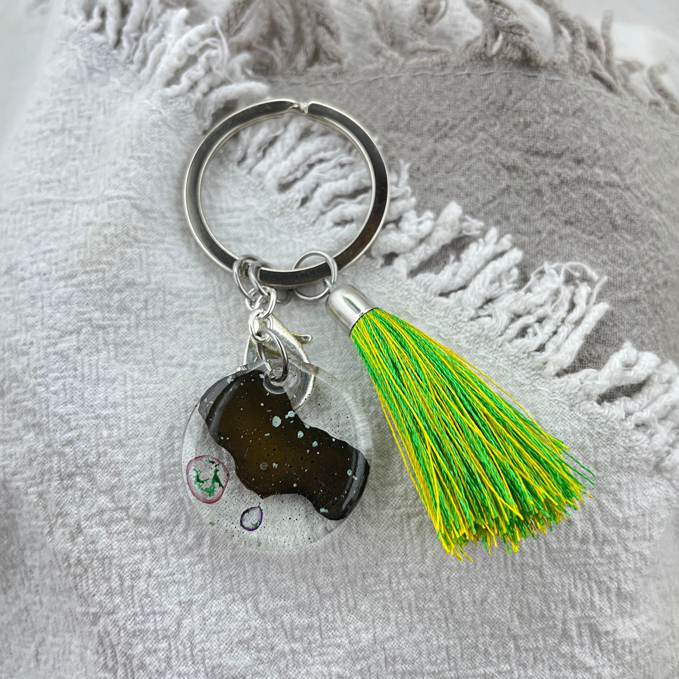 https://i.etsystatic.com/25935268/r/il/b9cc5f/2797284906/il_fullxfull.2797284906_pa5f.jpg