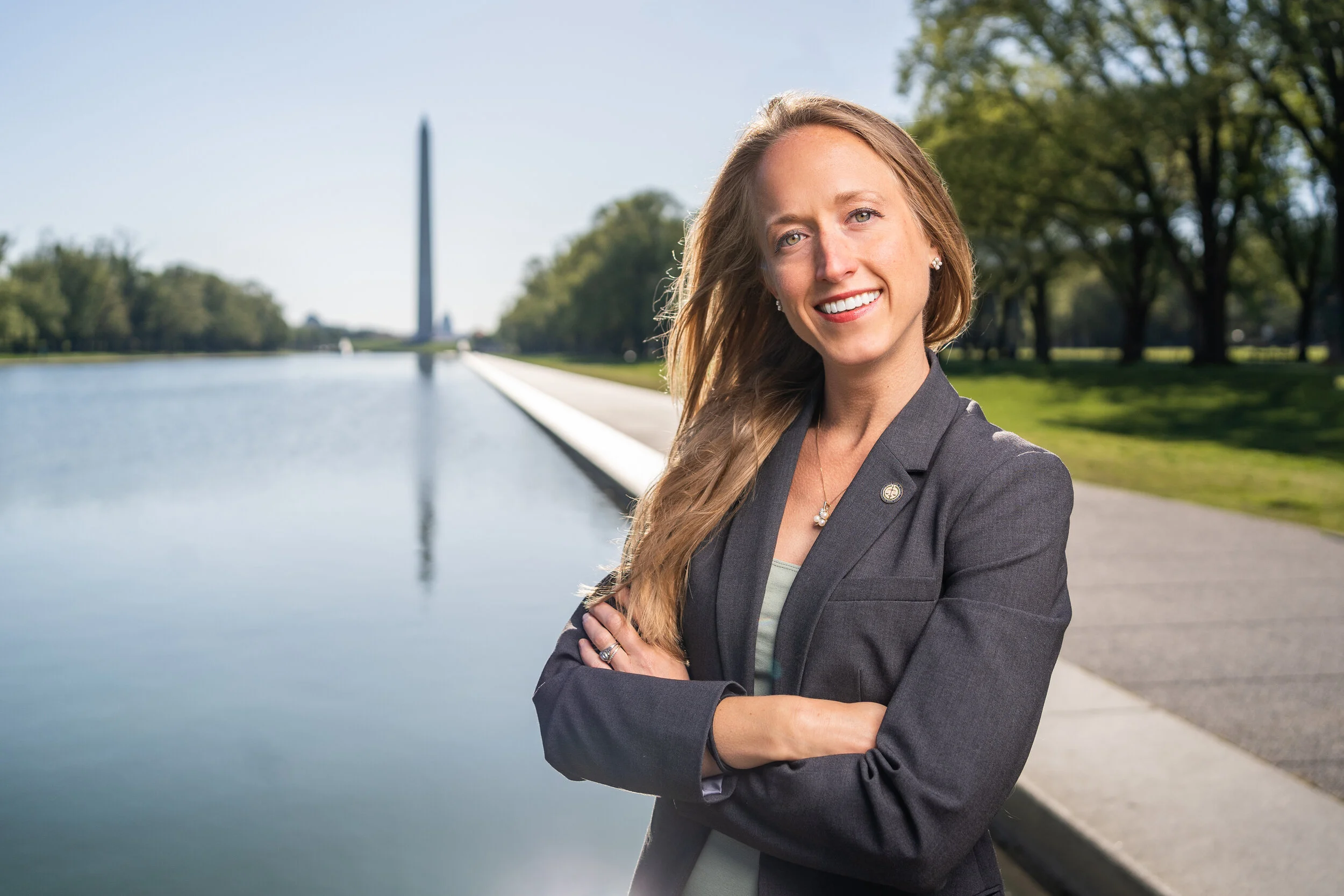  Graduation Photography from a George Washington University graduate at the Lincoln Memorial in Washington DC 