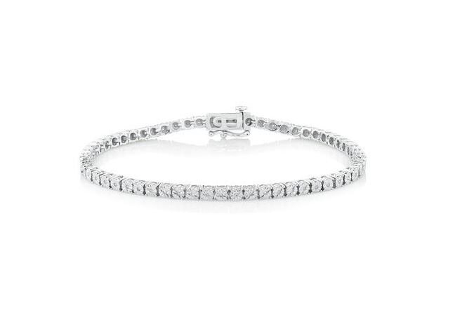 TennisBracelet1.JPG