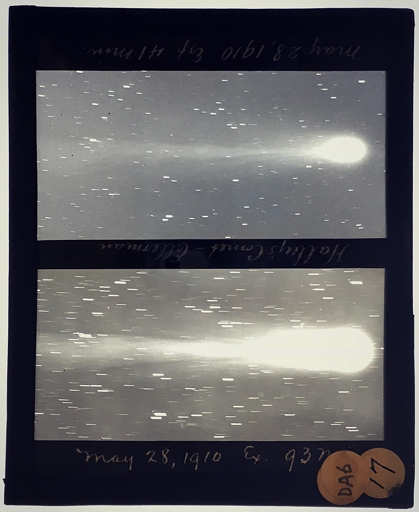 Seeing so many extraordinary Comet NEOWISE photos reminded me of these slides I saw while researching @mtwilsonobservatory archive @carnegieastro. These are slide images of Halley&rsquo;s Comet taken in May 1910. 

The fascinating etymology of the wo