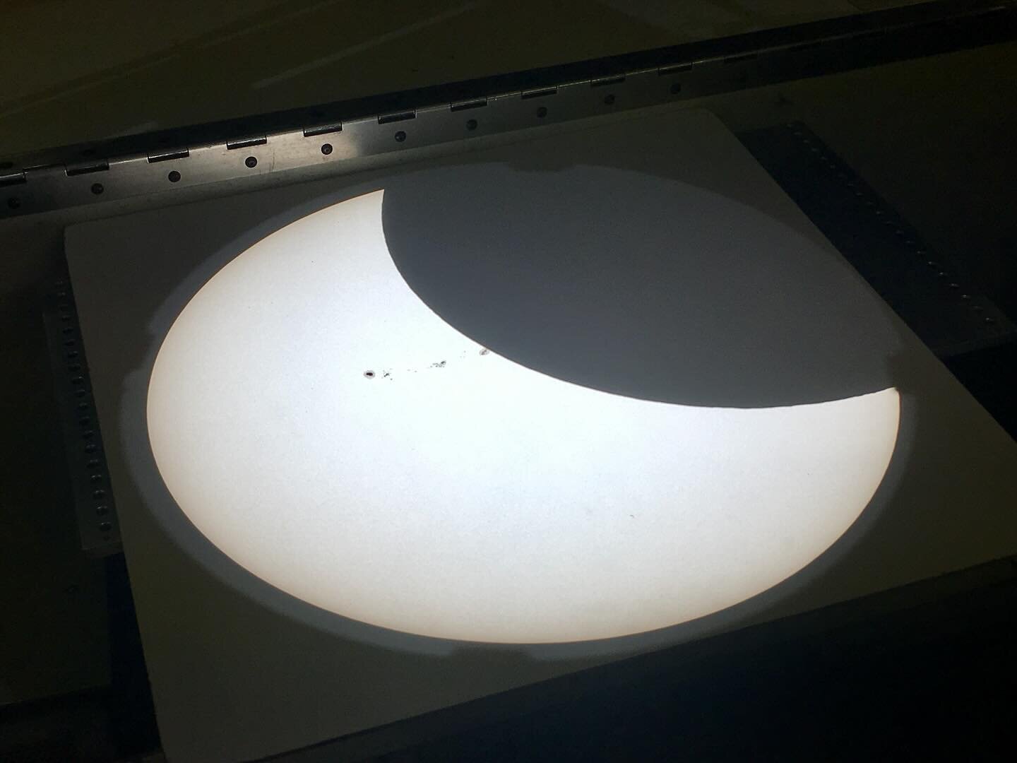 2017 Solar Eclipse projected live at @mtwilsonobservatory 150&rsquo; Solar Tower, with sunspots visible. A record of daily visible sunspot activity has been hand drawn there since January 4, 1917. It&rsquo;s the longest existing record of this data.