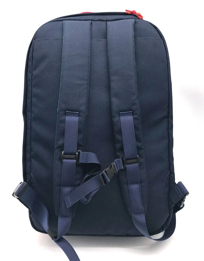  48L three ways weekend bag with inner organizers.   Uses 600D RPET as main fabric, full printed 150D as lining. and leather trims.  Made for Nature Nature &amp; Découvertes© 