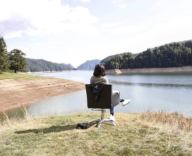 I see myself way too often sitting inside planning and checking my to do lists but when I go outside I realize that life happens outside my 4 walls.

#workinprogress #art #denisiacalin #heartbeat_denisia #inside #outside #life #picoftheday #thinking 