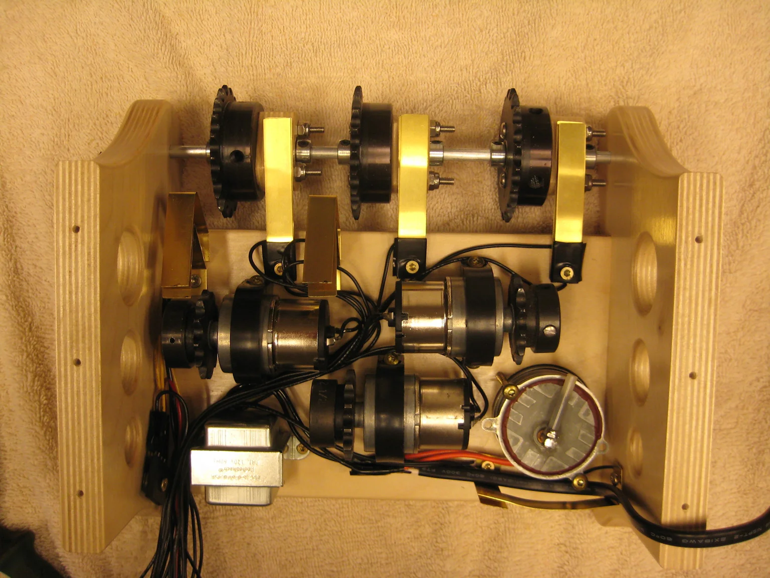 ChainClock-12.9-50.jpg