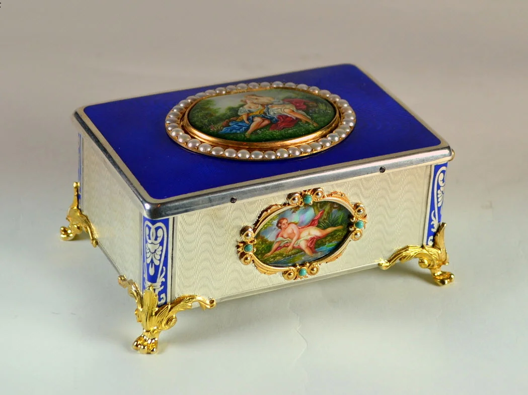 No. 012 Royal Blue Enamel &amp; Pearl