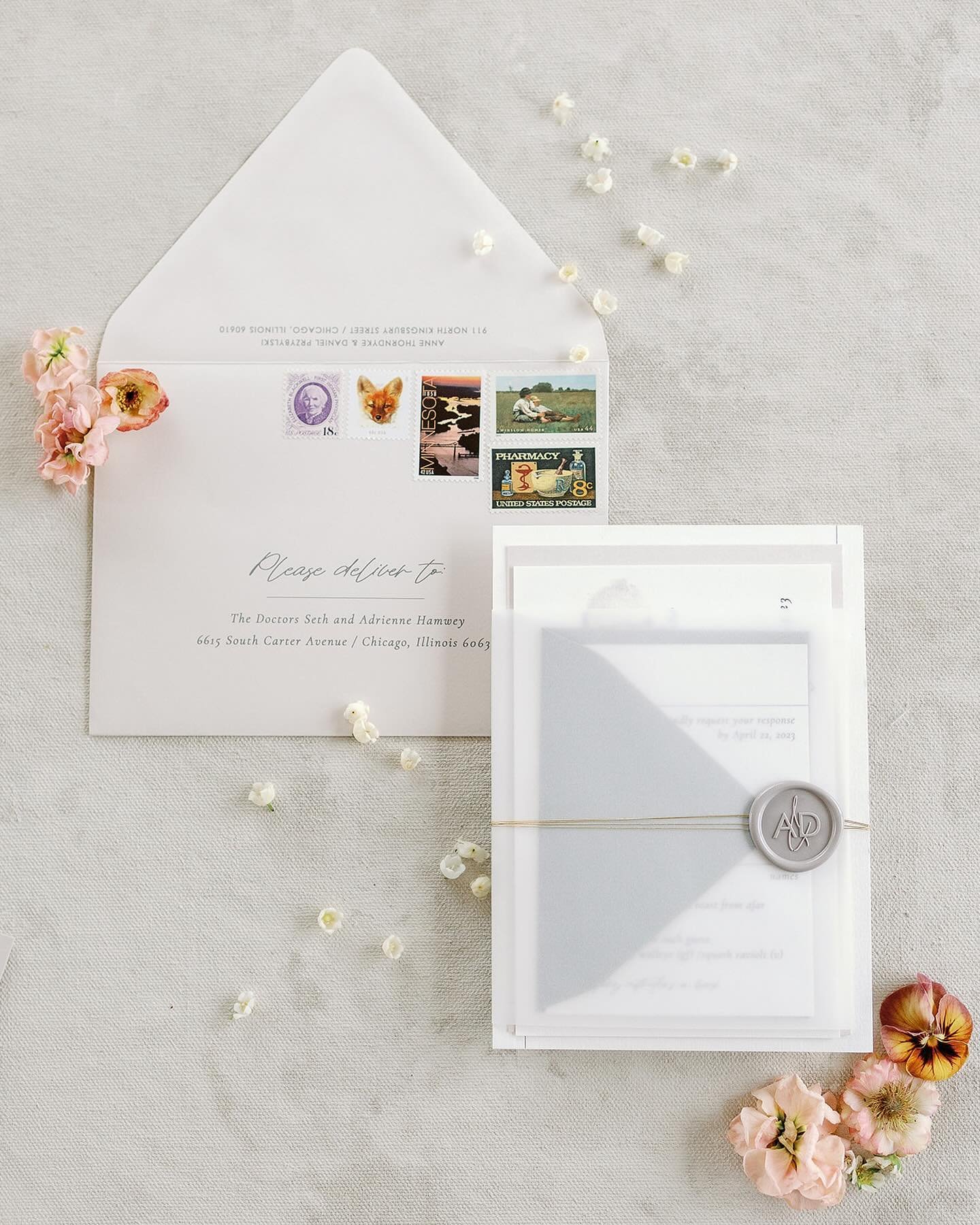 Presentation and packaging are things I take very seriously 💝 Each guest should feel like they&rsquo;re opening a gift. But let&rsquo;s be real, it is a gift! You chose to get married, you chose me to help share your love story and you meticulously 