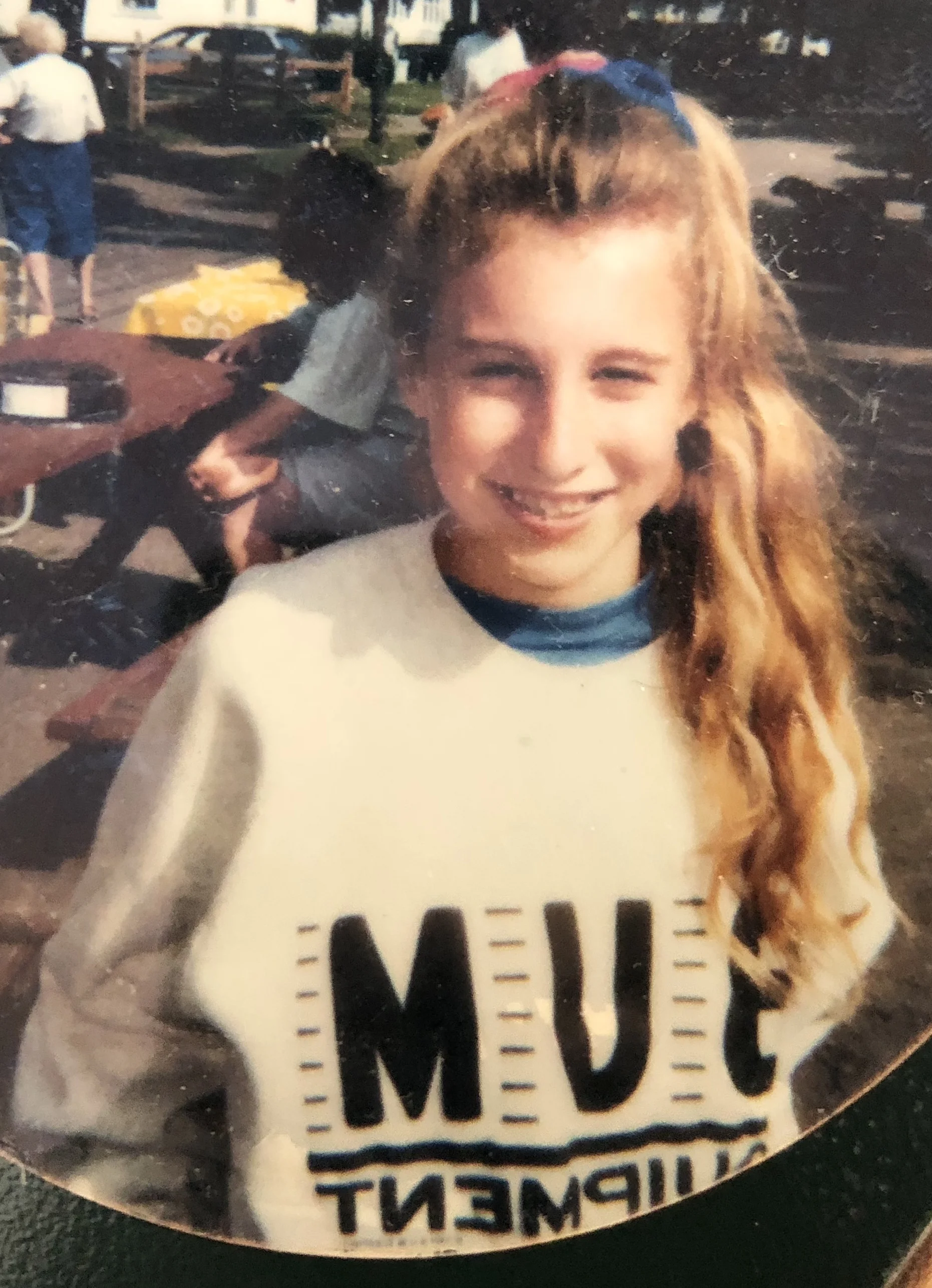 B.U.M Equipment and scrunchies. I sort of want to reproduce this look right now.