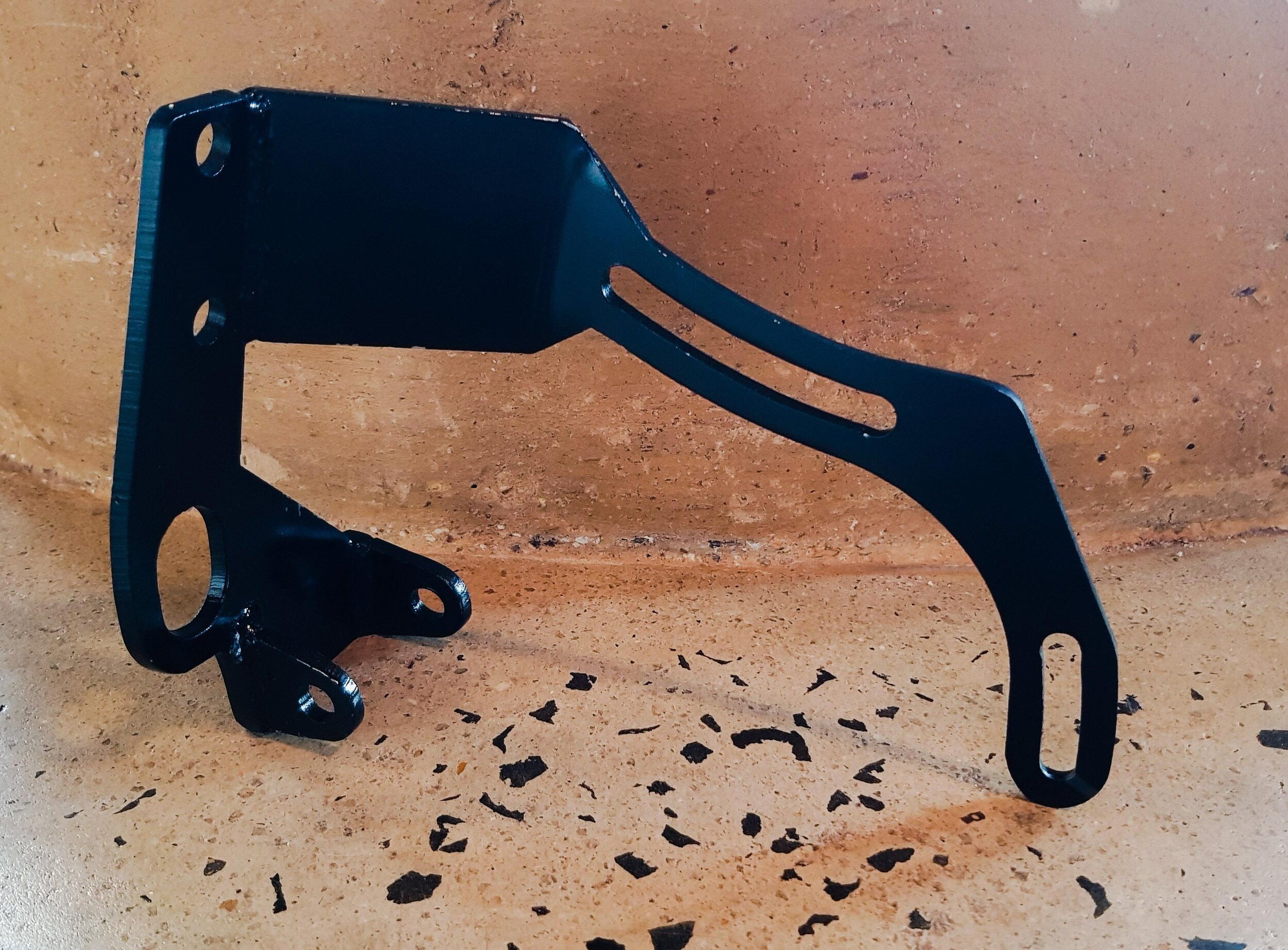 SECONDARY ALTERNATOR BRACKET FOR TD42