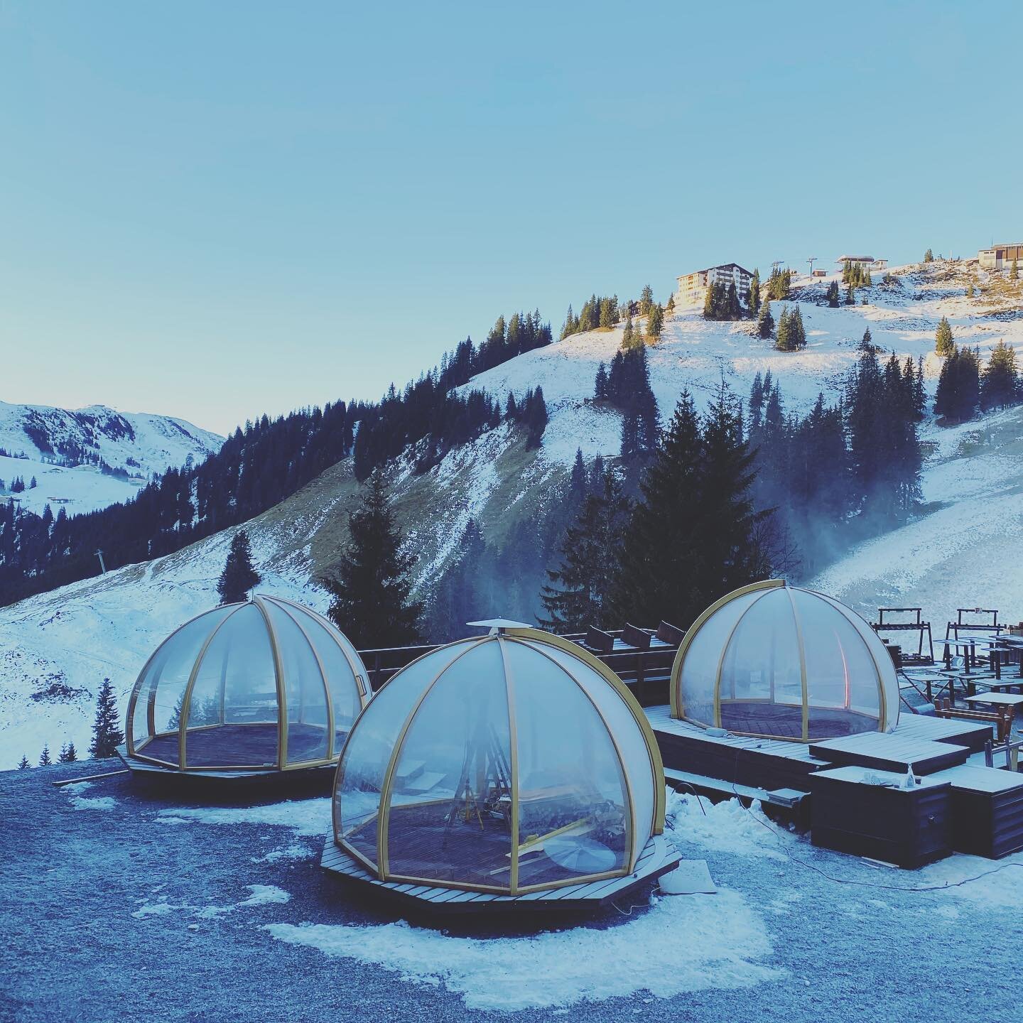 Our TiglOs have landed in Kitzb&uuml;hel where this idea to put igloos part of a winter wonderland terrace next to the tower of London. 4 years later alike domes have been placed all over the world. But the original is now here in Kitzbuehel, ready f