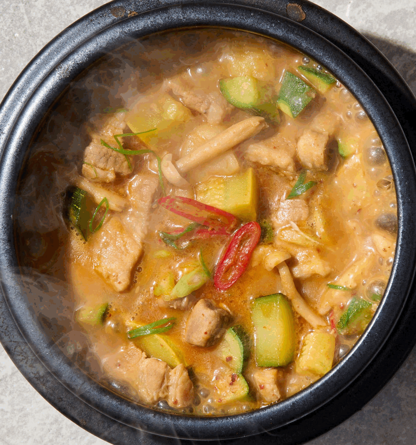 2024-06-14 03:10:25 +0000.GIF