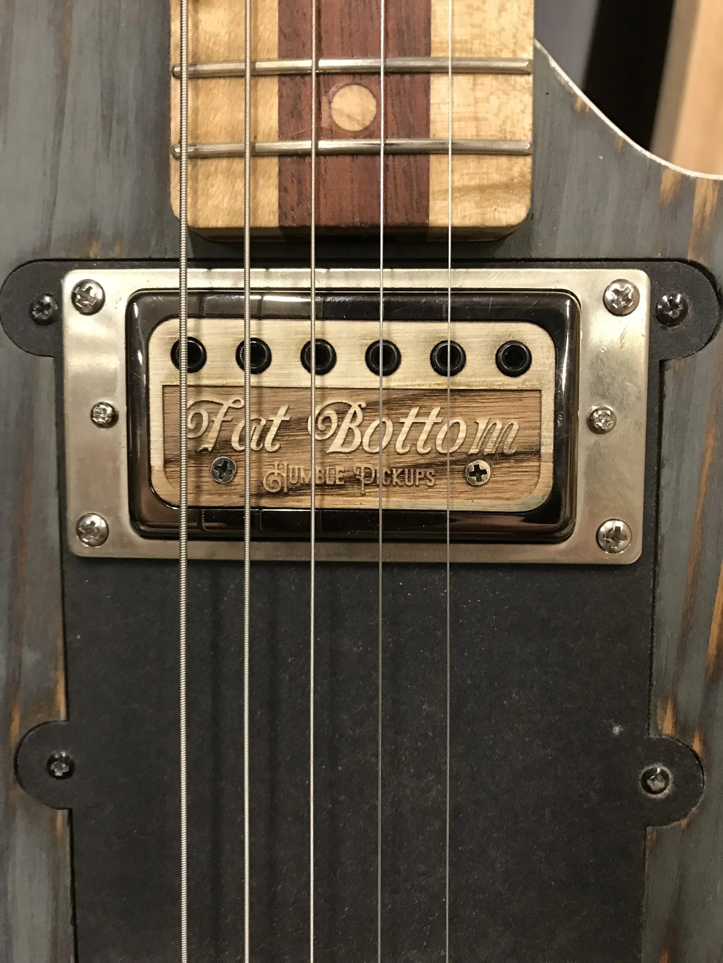  Vintage White on Oak with black oxide hex screw poles and black frame. slightly relic’d top plate 