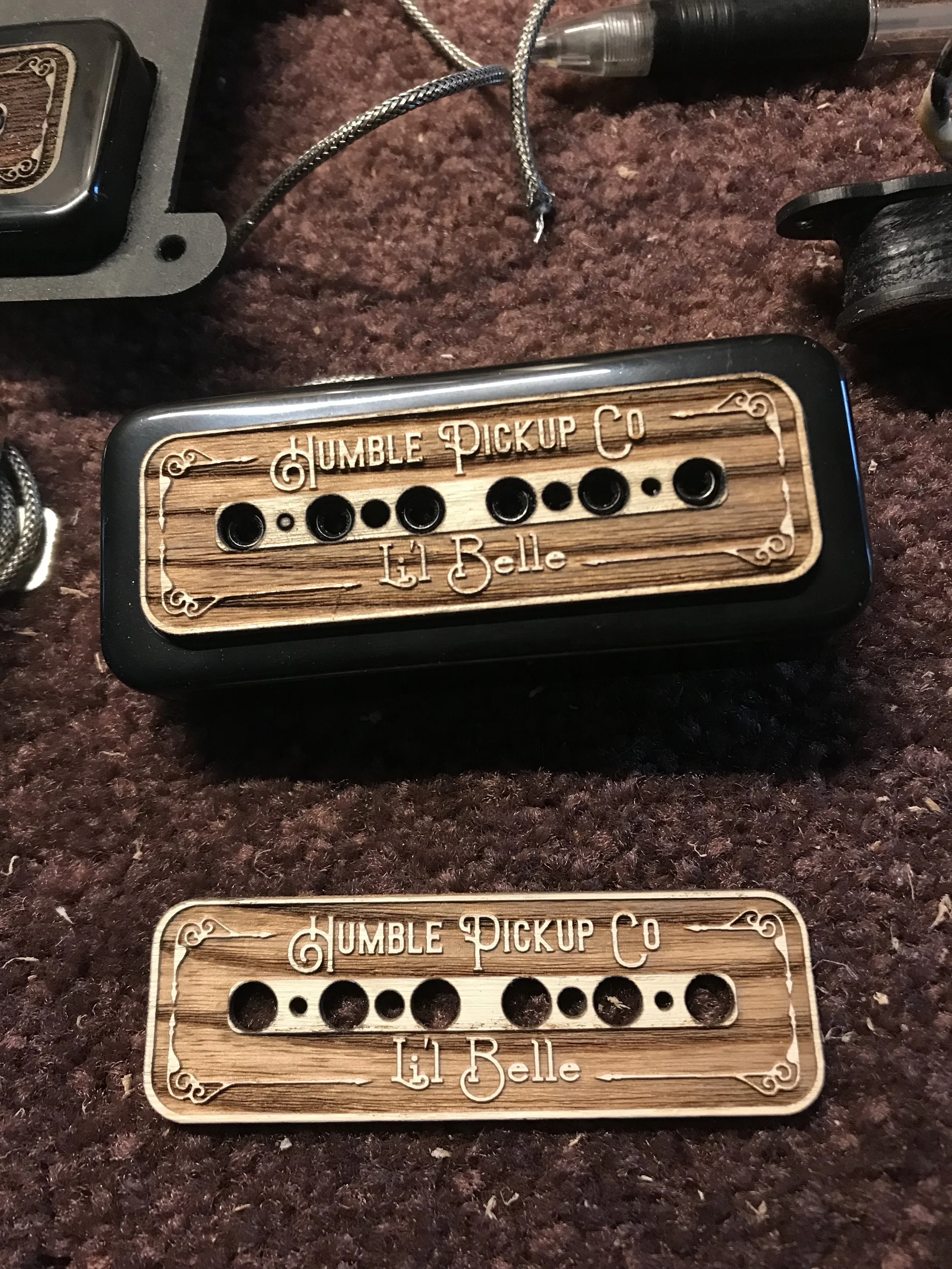  Vintage White on Oak with black oxide hex screws and black frame on the bench 