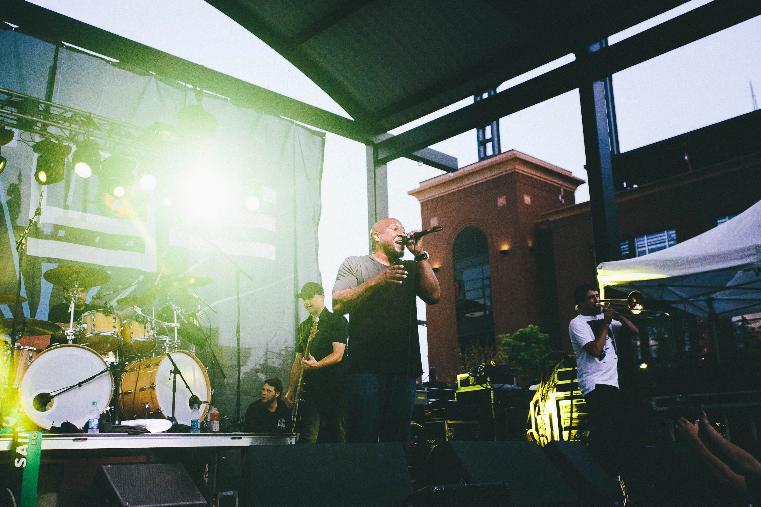 Concert — Mike Romer